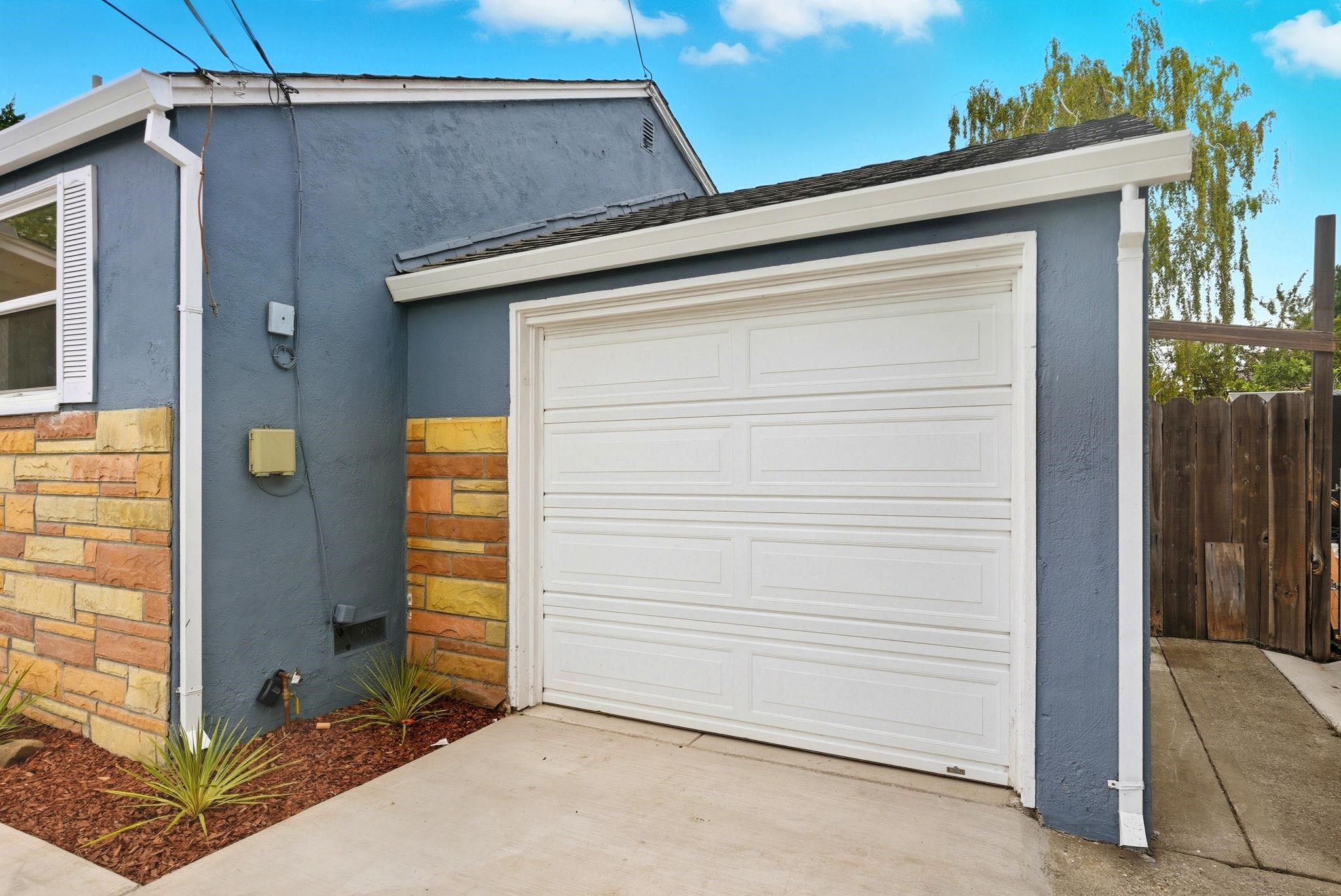 Detail Gallery Image 3 of 30 For 2270 Vestal Avenue, Castro Valley,  CA 94546 - 3 Beds | 2 Baths