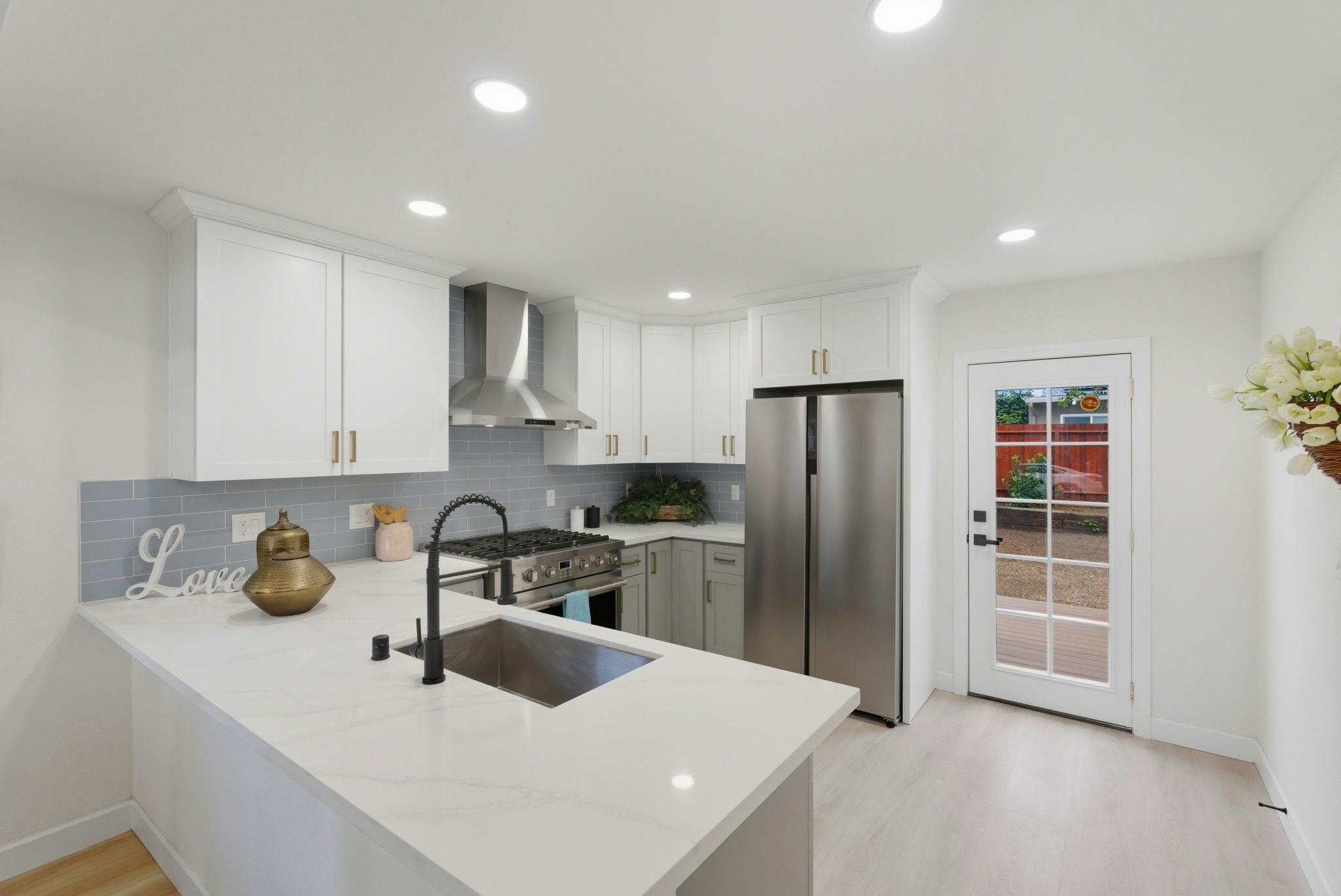 Detail Gallery Image 9 of 30 For 2270 Vestal Avenue, Castro Valley,  CA 94546 - 3 Beds | 2 Baths