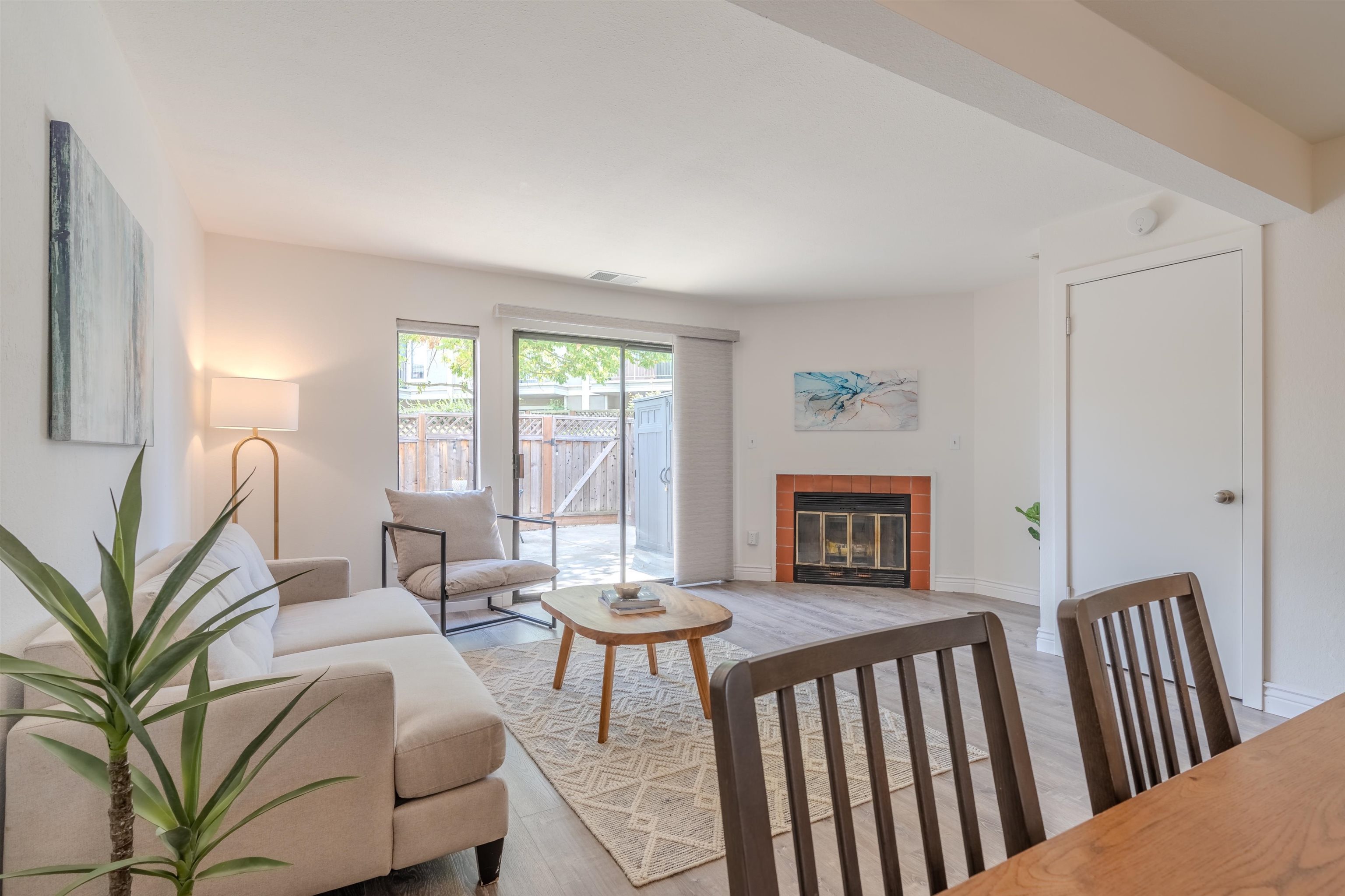 Photo #1: 41121463 Listing: Photo #1