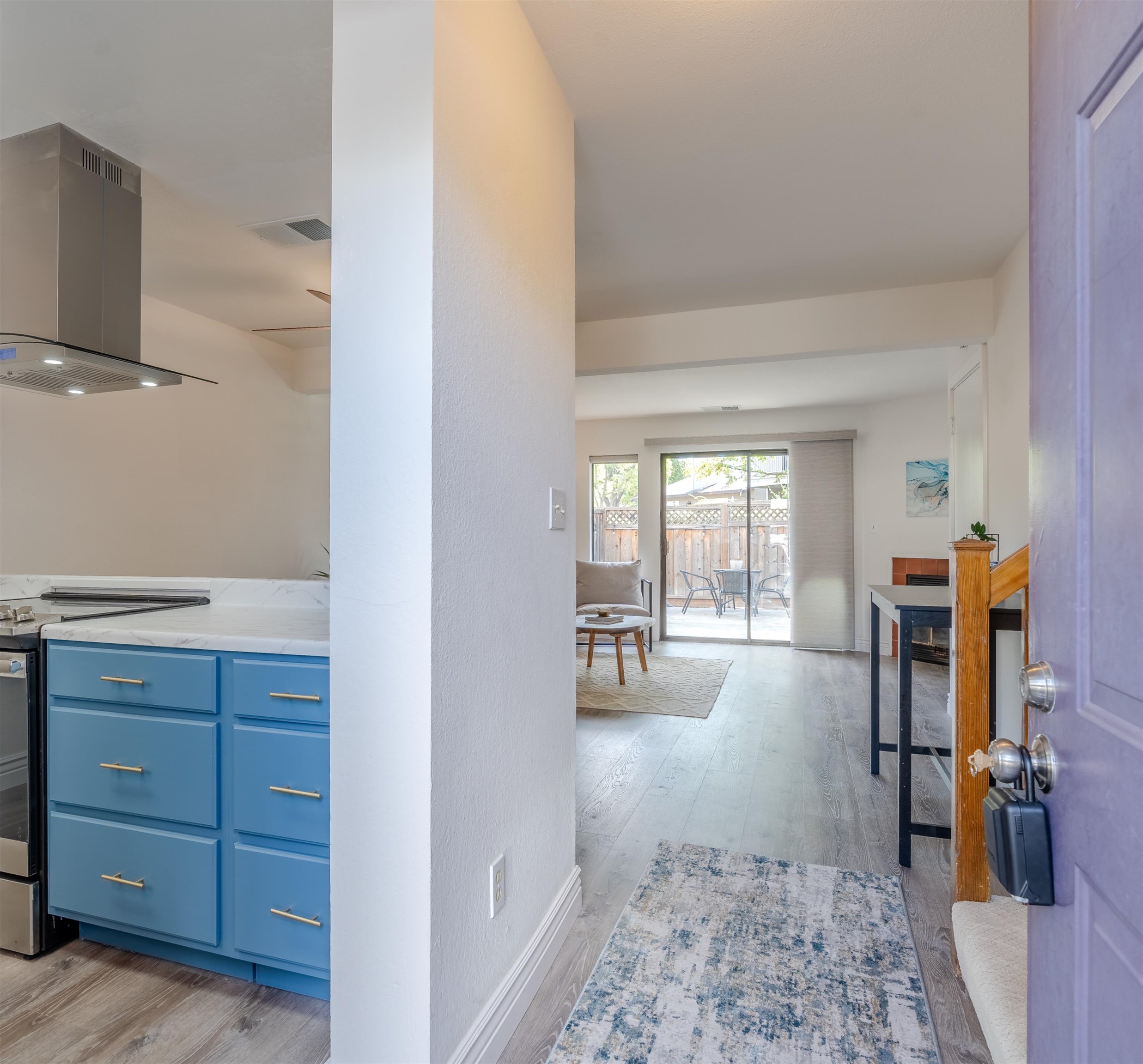 Photo #3: 41121463 Listing: Photo #3