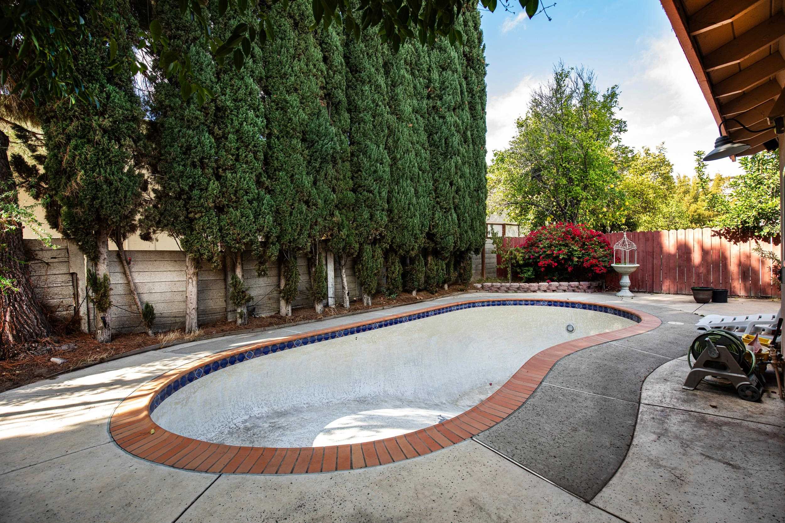 Detail Gallery Image 12 of 56 For 3241 Arnaudo Ln, Tracy,  CA 95376 - 3 Beds | 2/1 Baths