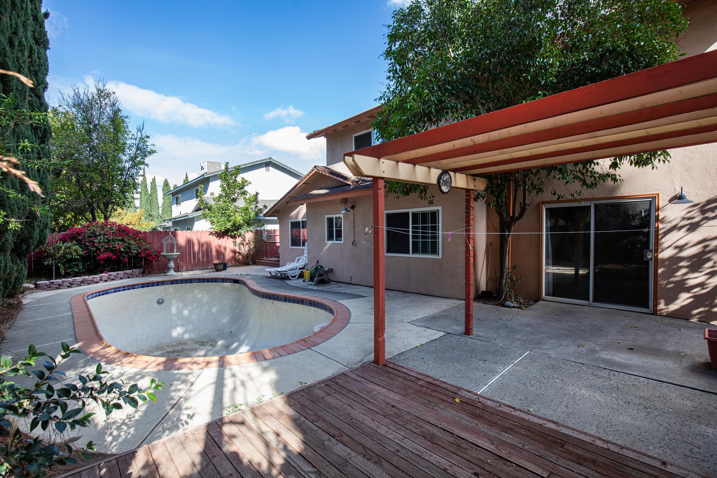 Detail Gallery Image 7 of 56 For 3241 Arnaudo Ln, Tracy,  CA 95376 - 3 Beds | 2/1 Baths