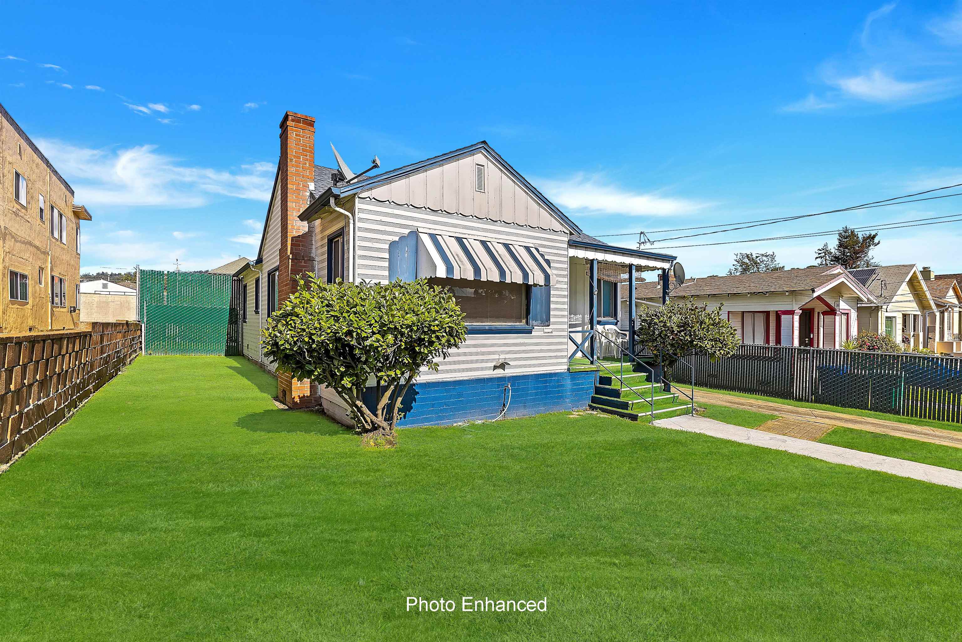 Detail Gallery Image 3 of 13 For 3200 Brookdale Ave, Oakland,  CA 94602 - 2 Beds | 1 Baths