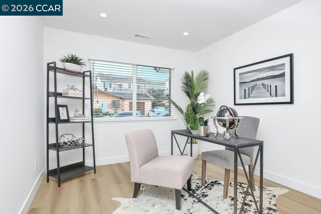 Detail Gallery Image 12 of 31 For 4129 Cabrilho Dr, Martinez,  CA 94555-3 - 3 Beds | 1 Baths