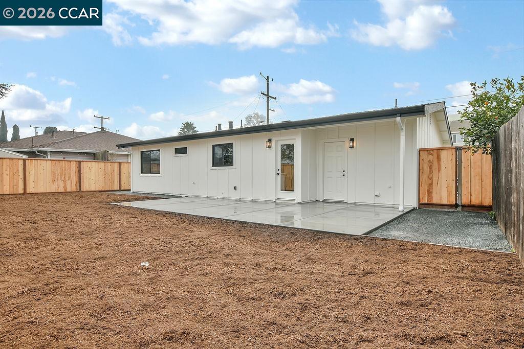 Detail Gallery Image 18 of 31 For 4129 Cabrilho Dr, Martinez,  CA 94555-3 - 3 Beds | 1 Baths