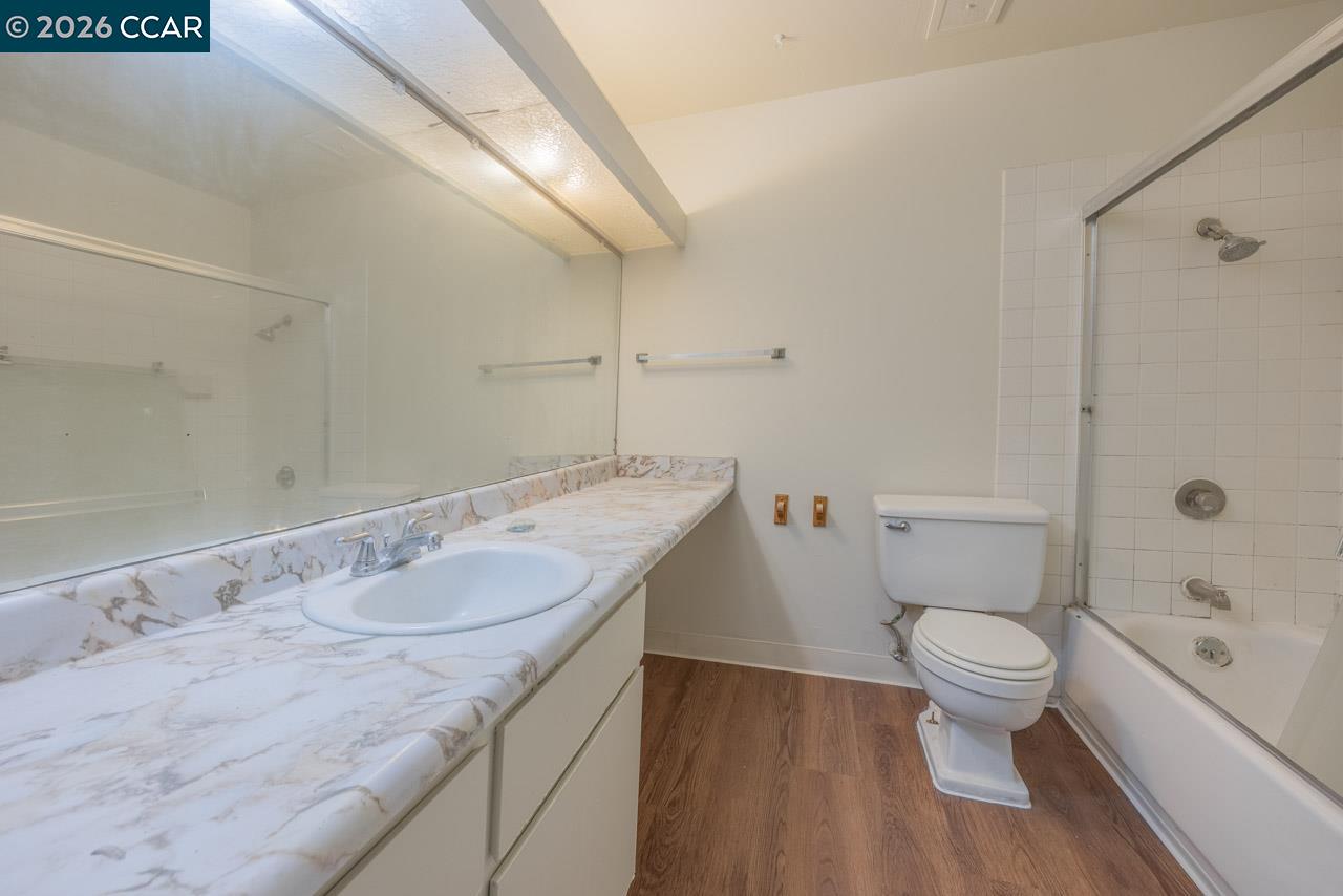 Photo #16: 41121473 Listing: Photo #16