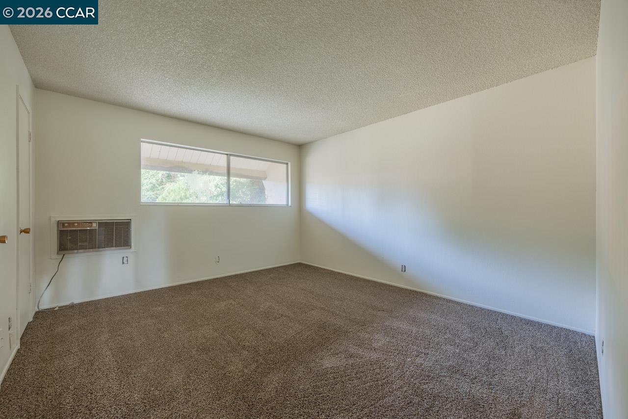 Photo #17: 41121473 Listing: Photo #17