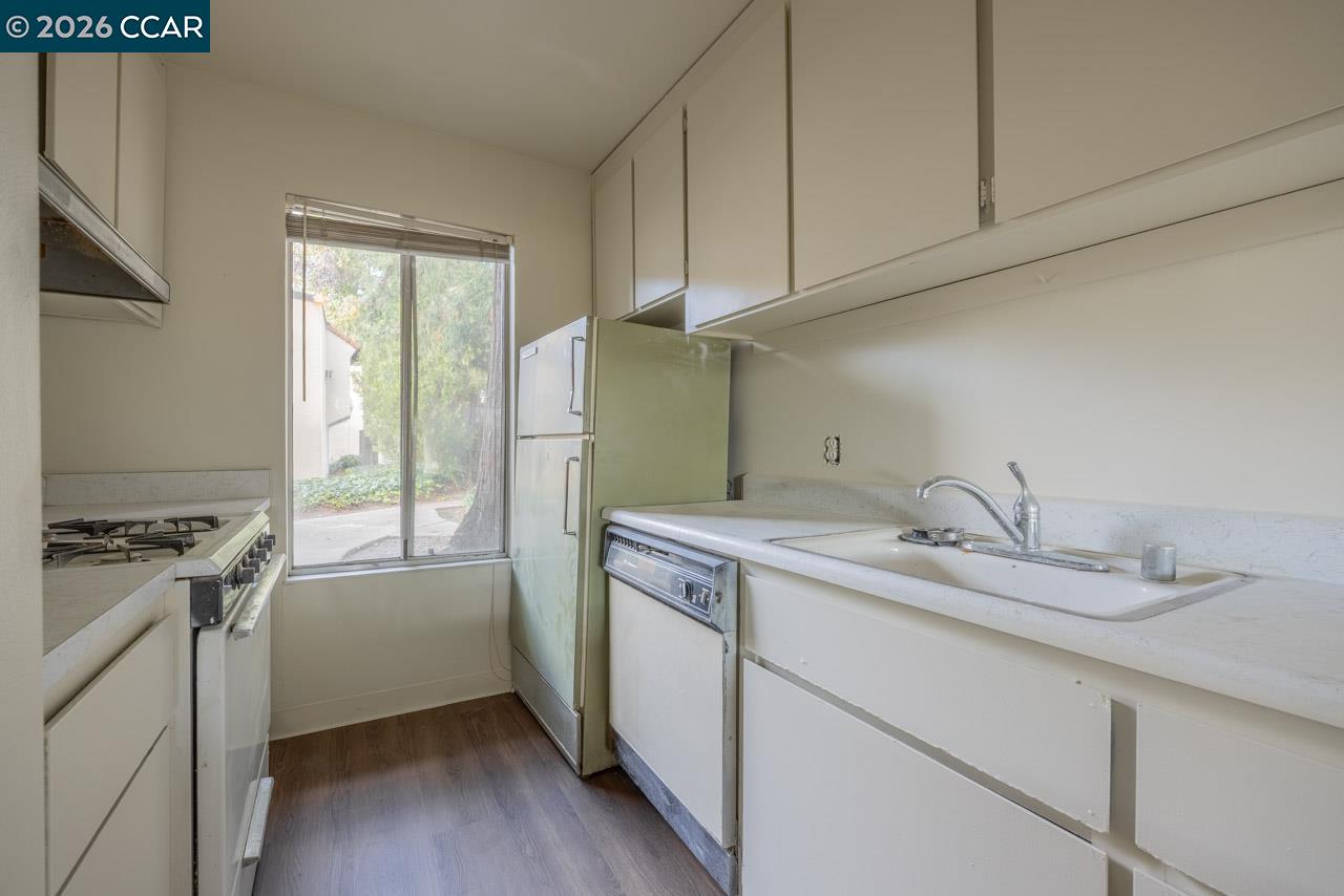 Photo #2: 41121473 Listing 