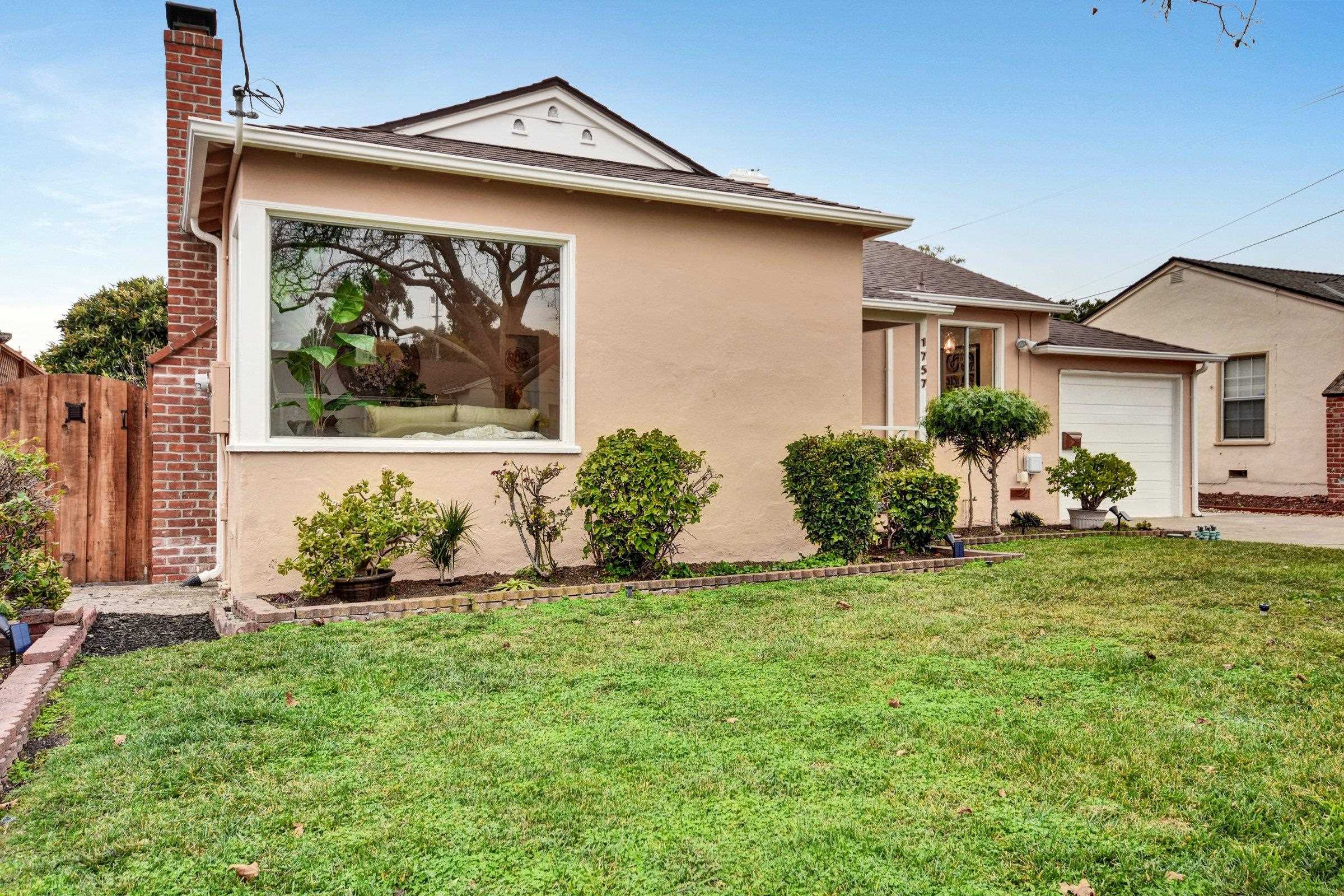 Detail Gallery Image 3 of 43 For 1757 143rd Ave, San Leandro,  CA 94578 - 2 Beds | 1 Baths