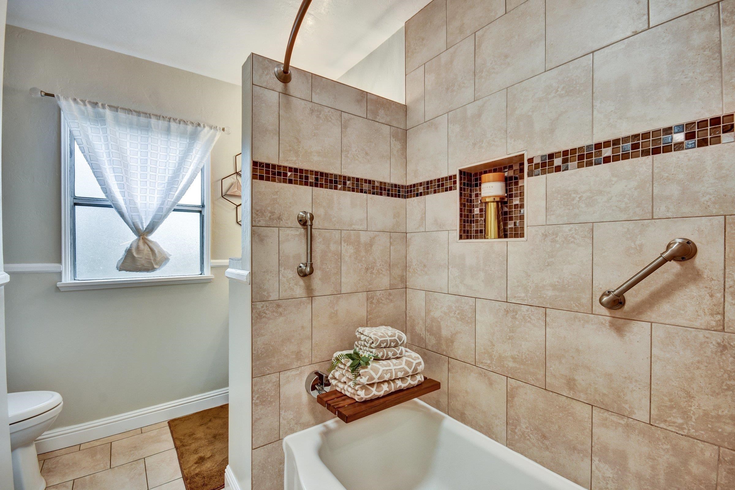 Detail Gallery Image 24 of 43 For 1757 143rd Ave, San Leandro,  CA 94578 - 2 Beds | 1 Baths