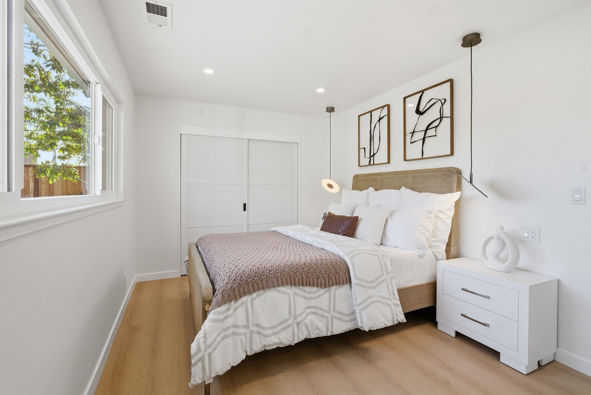 Detail Gallery Image 18 of 36 For 1594 Hallbrook Dr, San Jose,  CA 95118 - 4 Beds | 2 Baths