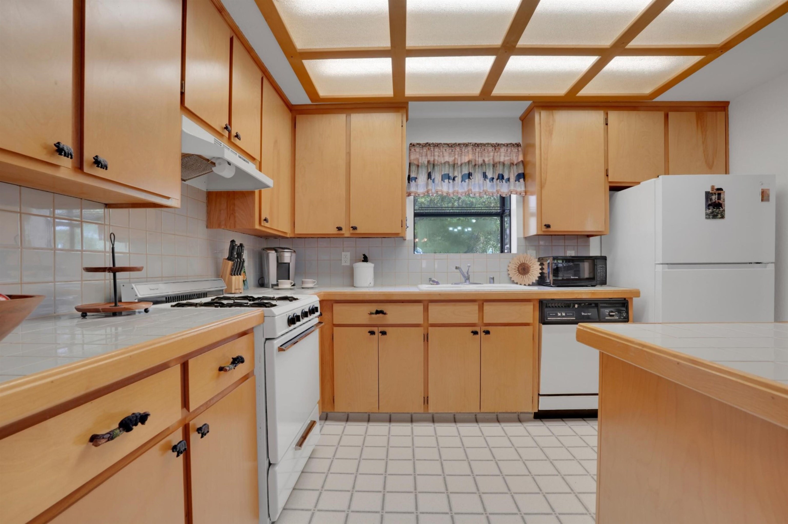 Detail Gallery Image 13 of 56 For 18996 Digger Pine St., Groveland,  CA 95321 - 2 Beds | 2 Baths