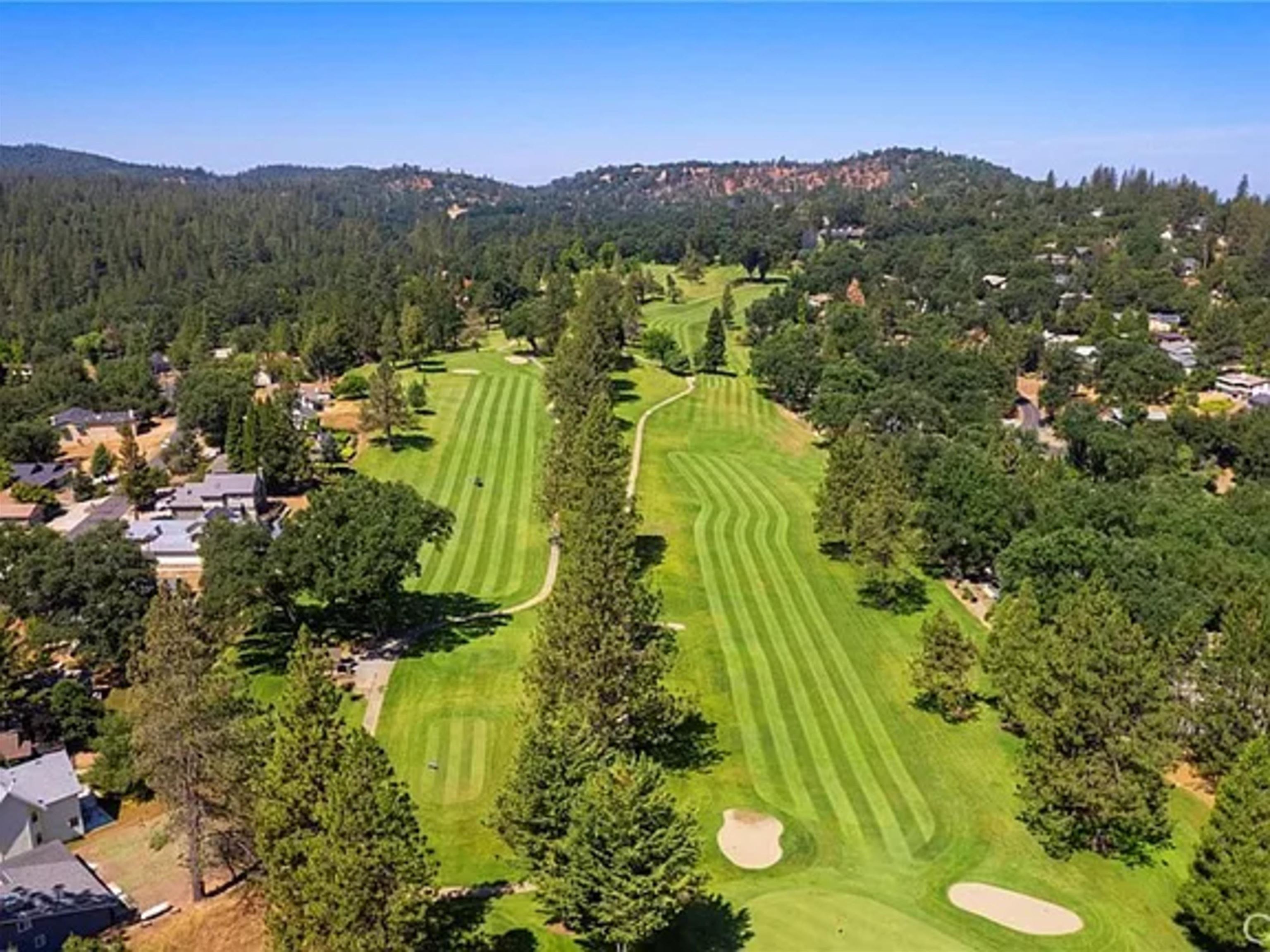 Detail Gallery Image 4 of 56 For 18996 Digger Pine St., Groveland,  CA 95321 - 2 Beds | 2 Baths