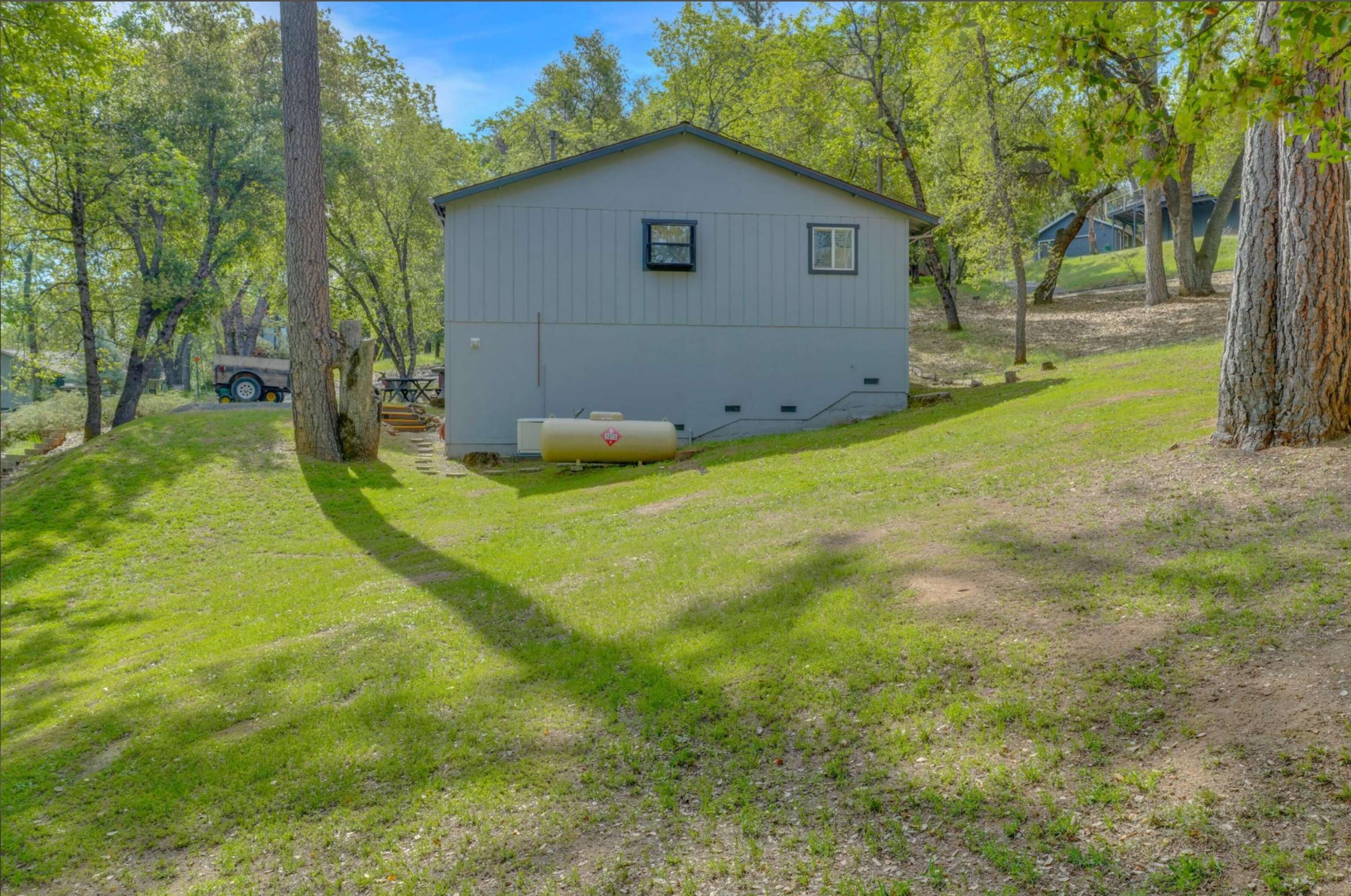 Detail Gallery Image 31 of 56 For 18996 Digger Pine St., Groveland,  CA 95321 - 2 Beds | 2 Baths