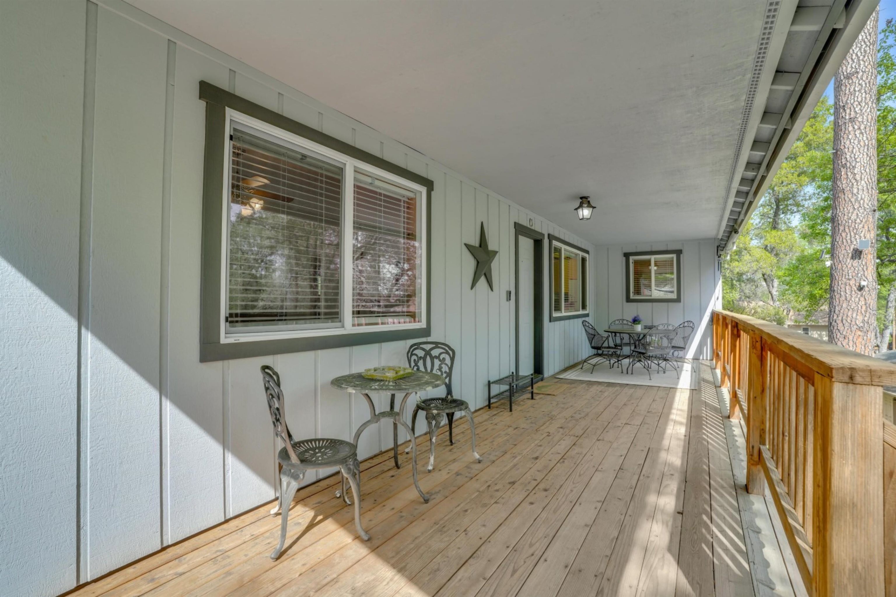 Detail Gallery Image 5 of 56 For 18996 Digger Pine St., Groveland,  CA 95321 - 2 Beds | 2 Baths