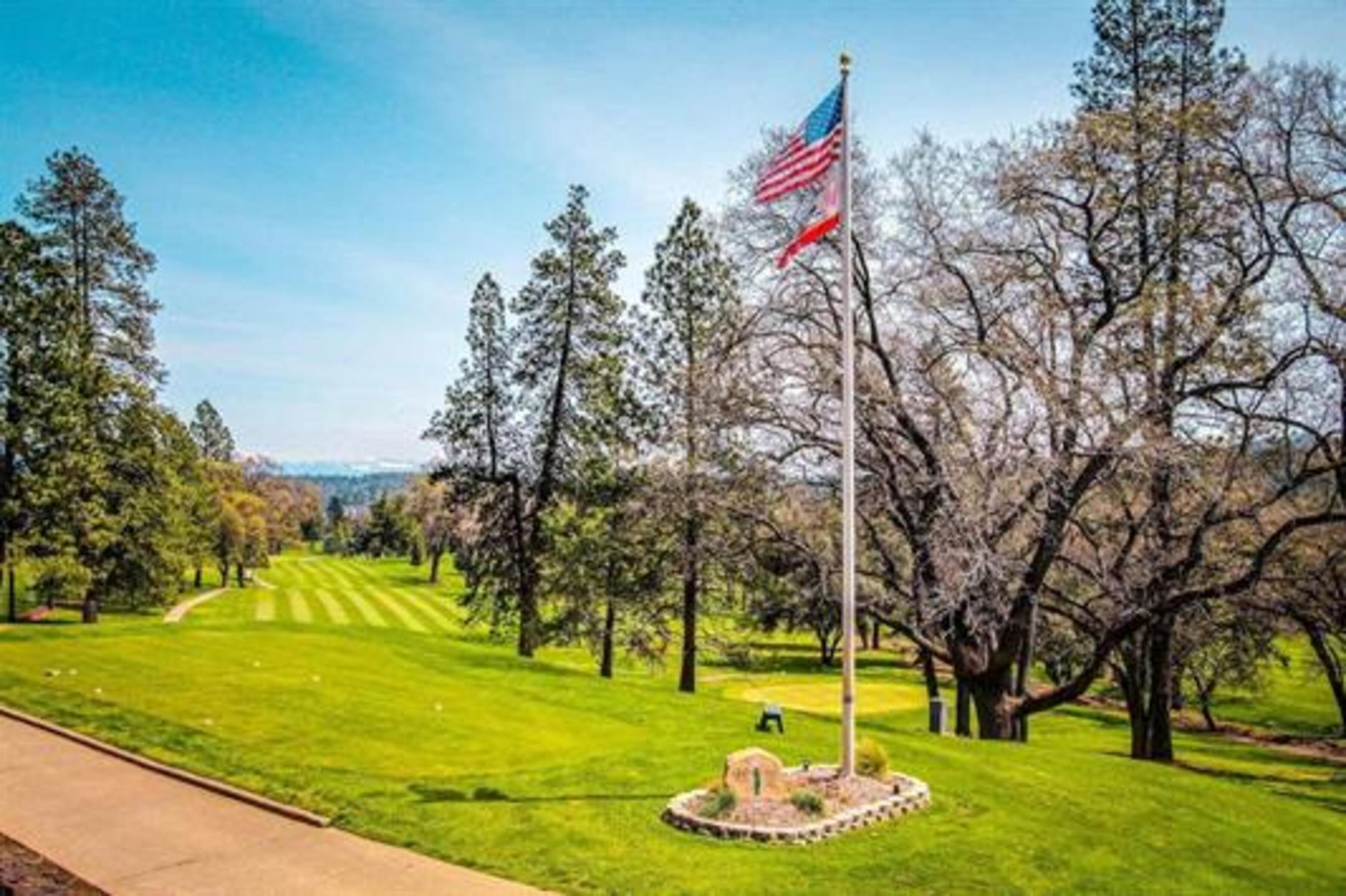 Detail Gallery Image 45 of 56 For 18996 Digger Pine St., Groveland,  CA 95321 - 2 Beds | 2 Baths