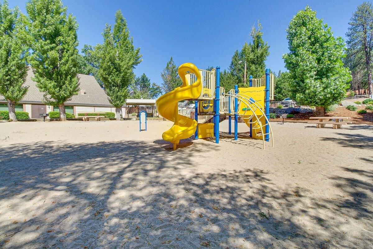 Detail Gallery Image 55 of 56 For 18996 Digger Pine St., Groveland,  CA 95321 - 2 Beds | 2 Baths