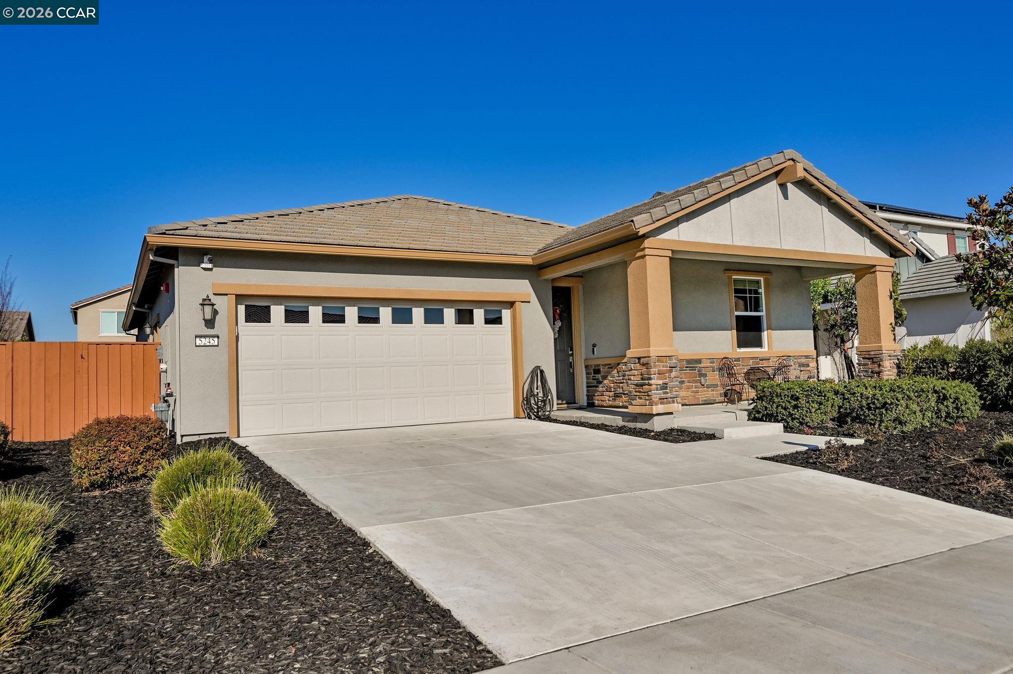 Detail Gallery Image 2 of 28 For 5245 Medea Way, Antioch,  CA 94531 - 3 Beds | 2 Baths