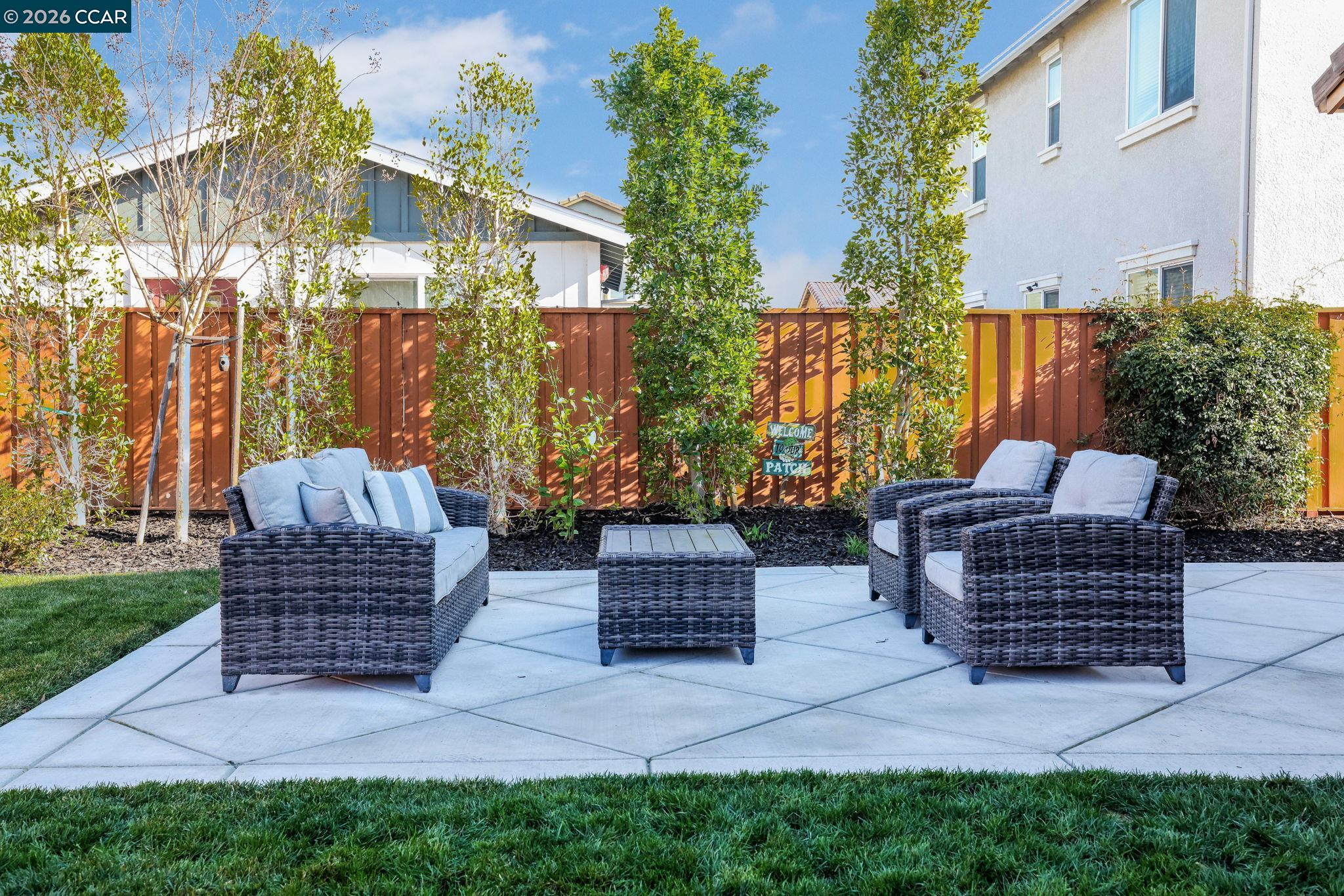 Detail Gallery Image 19 of 28 For 5245 Medea Way, Antioch,  CA 94531 - 3 Beds | 2 Baths