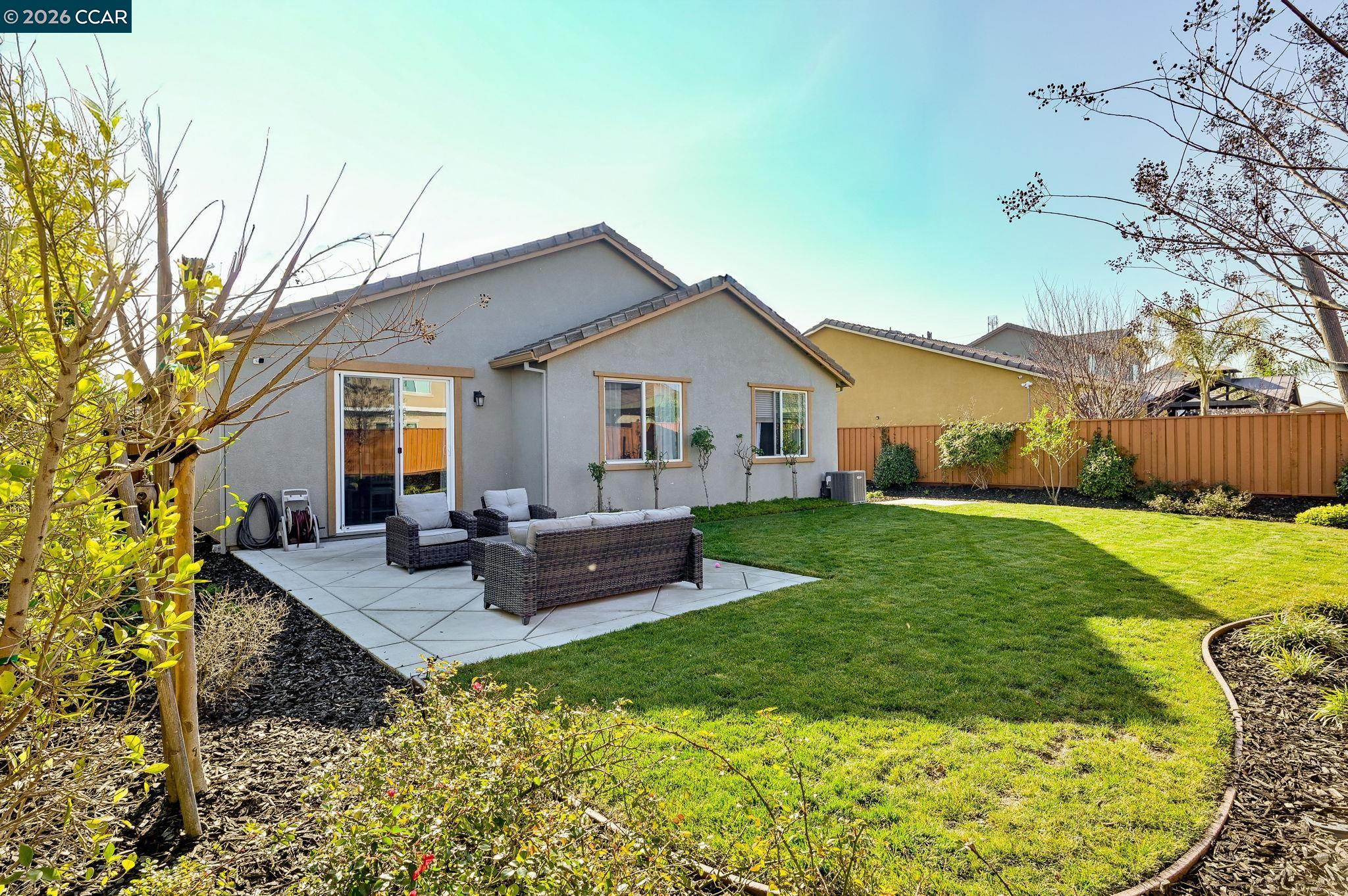 Detail Gallery Image 20 of 28 For 5245 Medea Way, Antioch,  CA 94531 - 3 Beds | 2 Baths