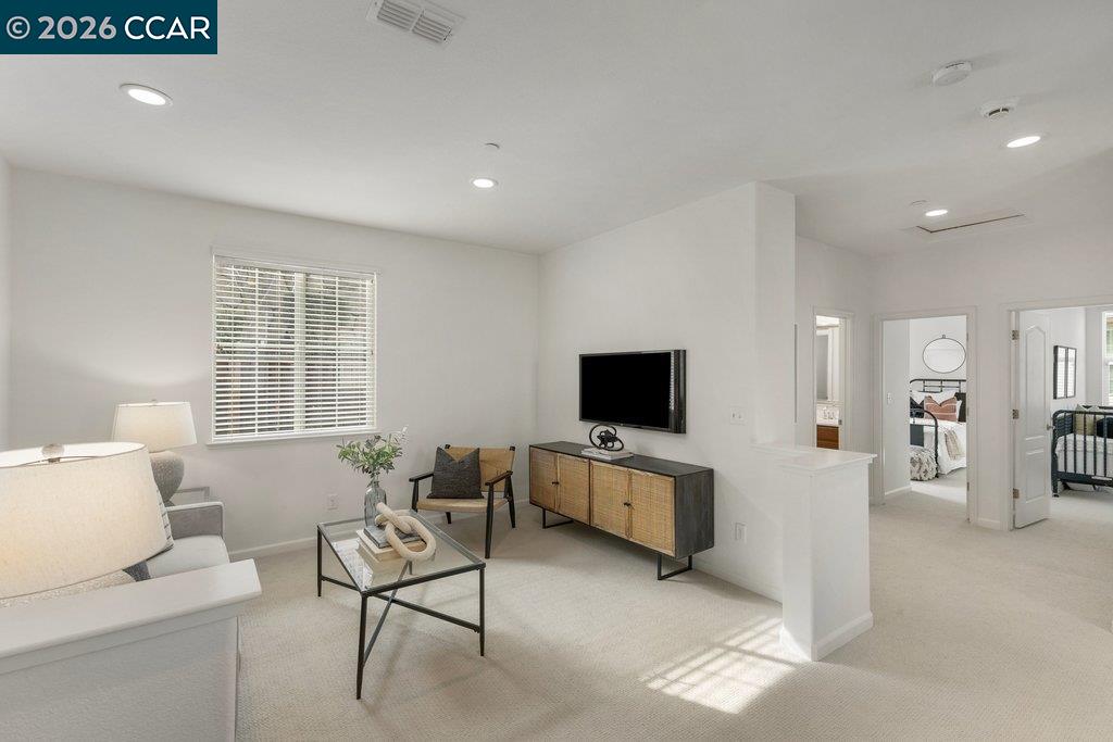 Detail Gallery Image 22 of 39 For 517 Falling Star Dr, Martinez,  CA 94553 - 3 Beds | 2/1 Baths