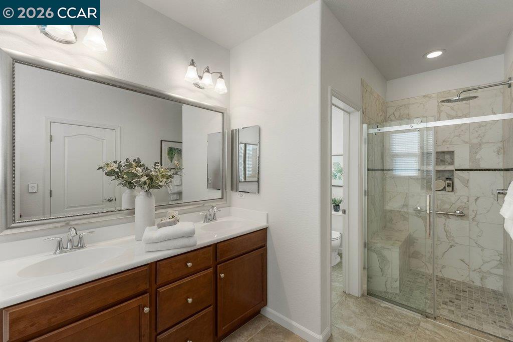 Detail Gallery Image 28 of 39 For 517 Falling Star Dr, Martinez,  CA 94553 - 3 Beds | 2/1 Baths