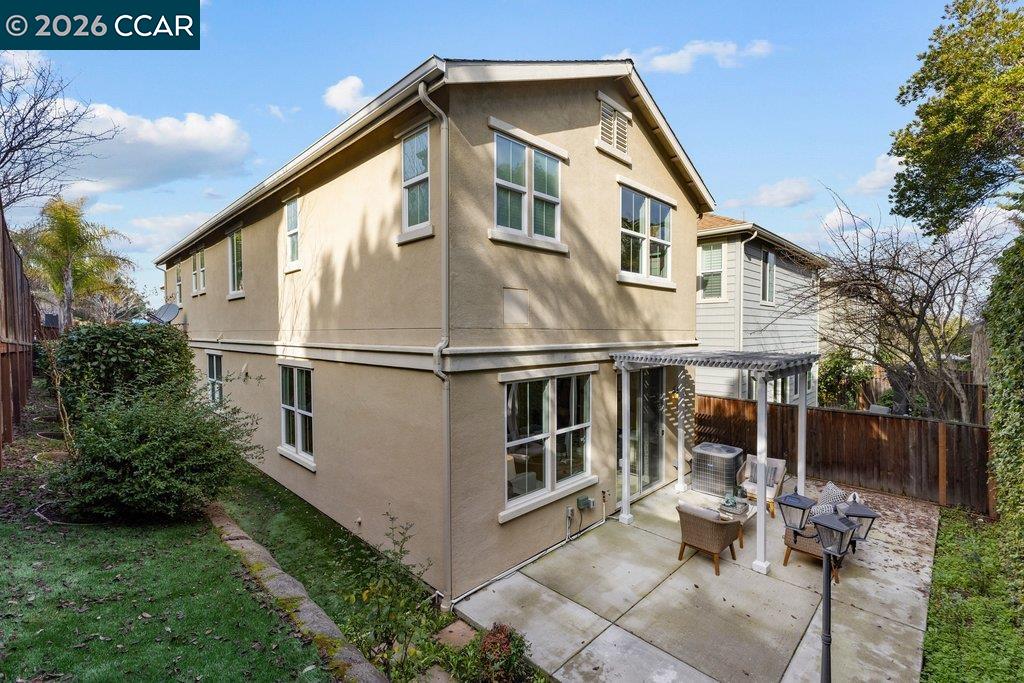 Detail Gallery Image 36 of 39 For 517 Falling Star Dr, Martinez,  CA 94553 - 3 Beds | 2/1 Baths