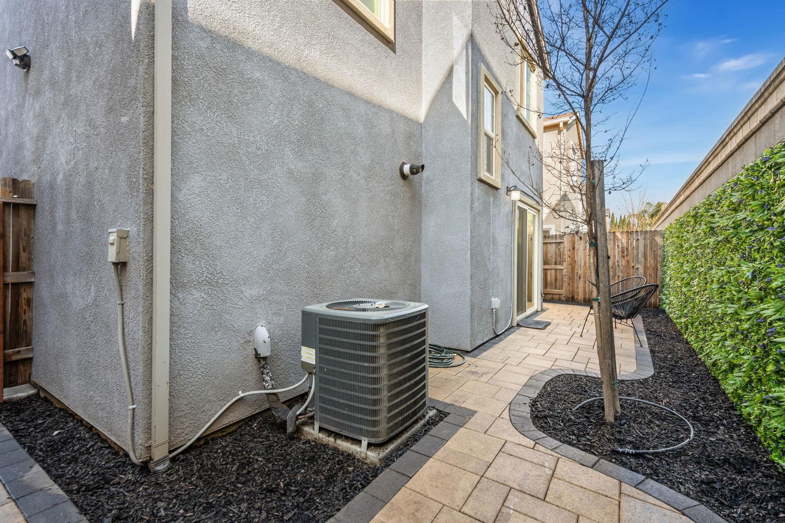 Detail Gallery Image 22 of 22 For 710 Ashwick Loop, Sacramento,  CA 95823 - 3 Beds | 1/1 Baths