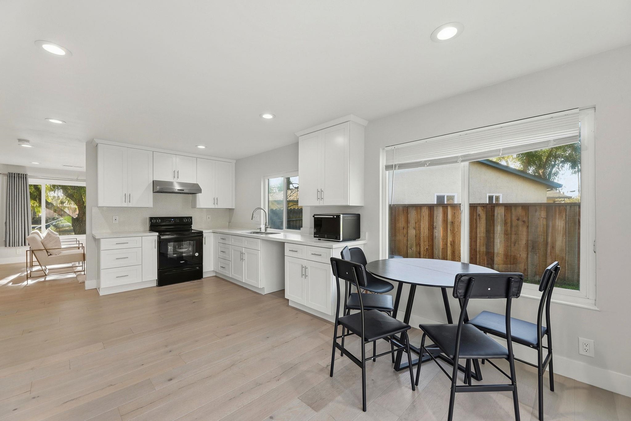 Detail Gallery Image 11 of 25 For 3467 Grass Valley Ct, San Jose,  CA 95127 - 4 Beds | 2 Baths