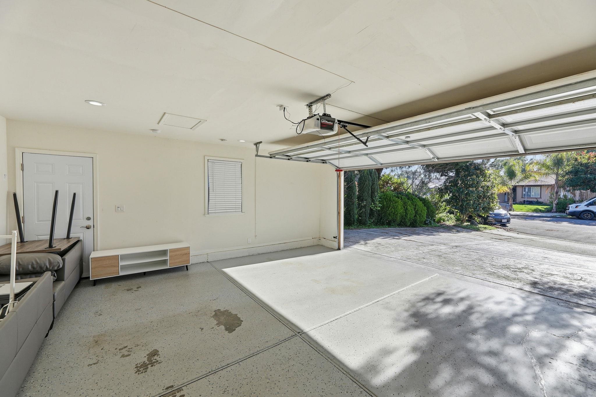 Detail Gallery Image 22 of 25 For 3467 Grass Valley Ct, San Jose,  CA 95127 - 4 Beds | 2 Baths