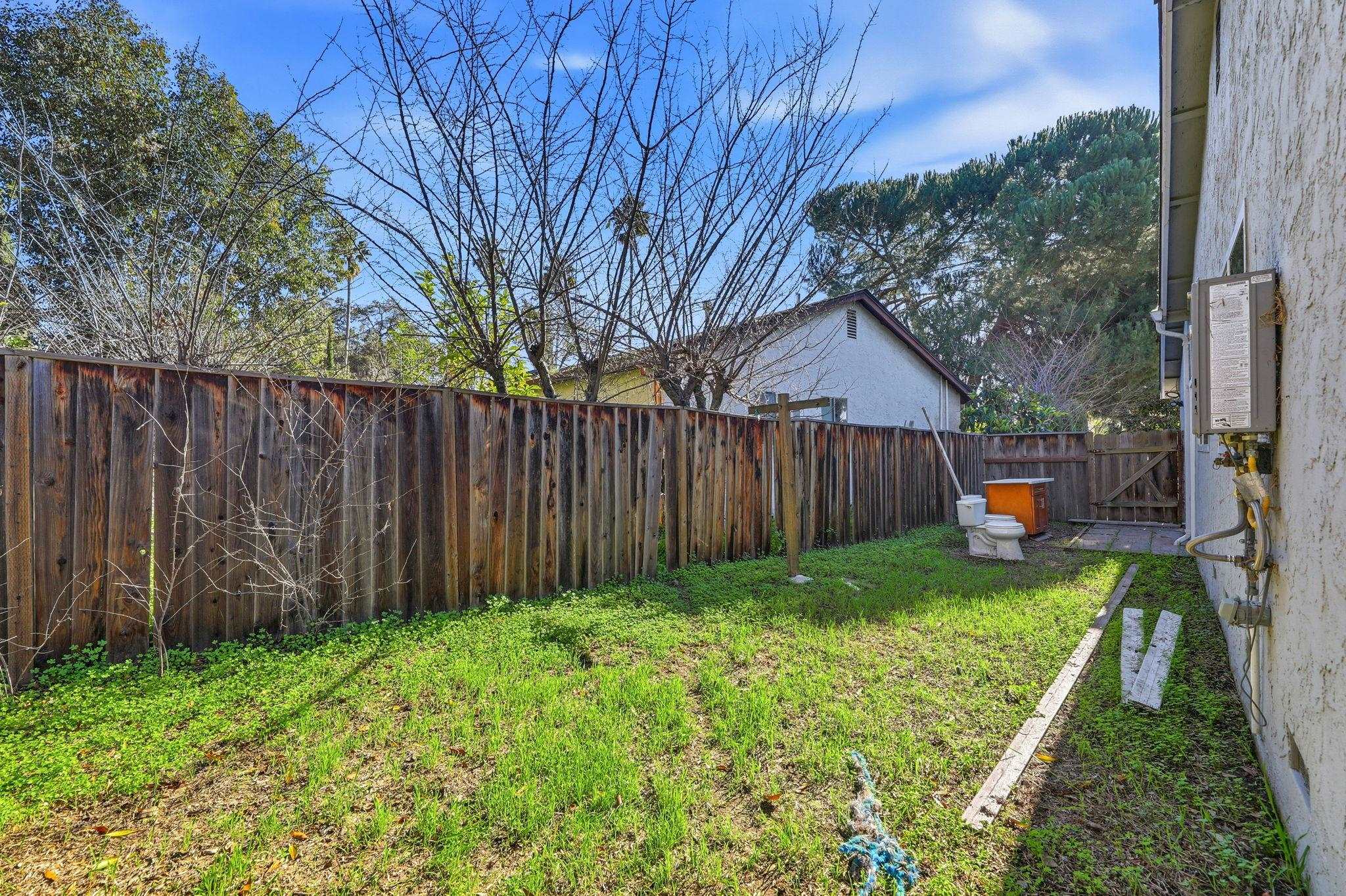 Detail Gallery Image 24 of 25 For 3467 Grass Valley Ct, San Jose,  CA 95127 - 4 Beds | 2 Baths