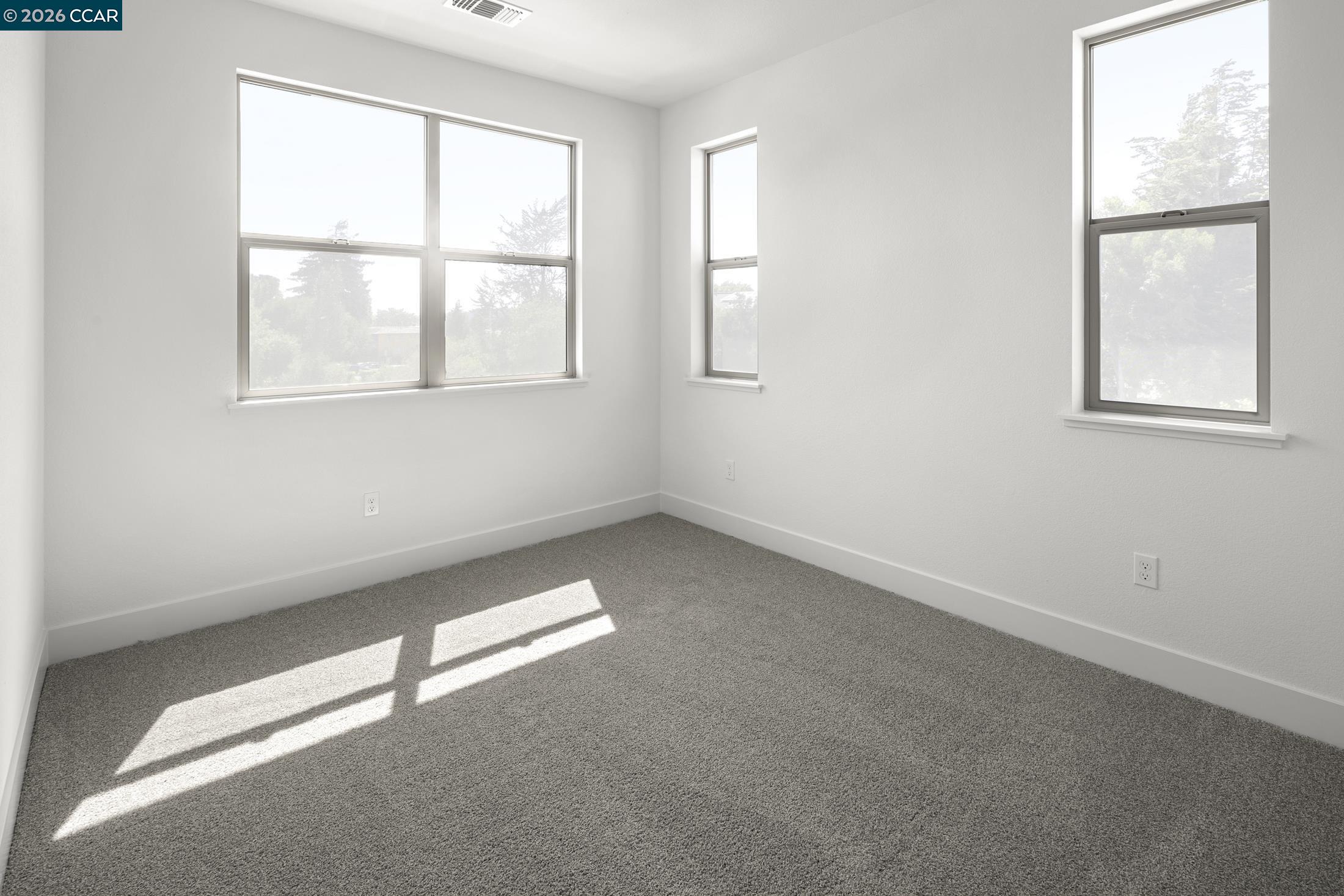 Detail Gallery Image 20 of 44 For 2802 Chattleton Lane, San Pablo,  CA 94806 - 3 Beds | 2/2 Baths