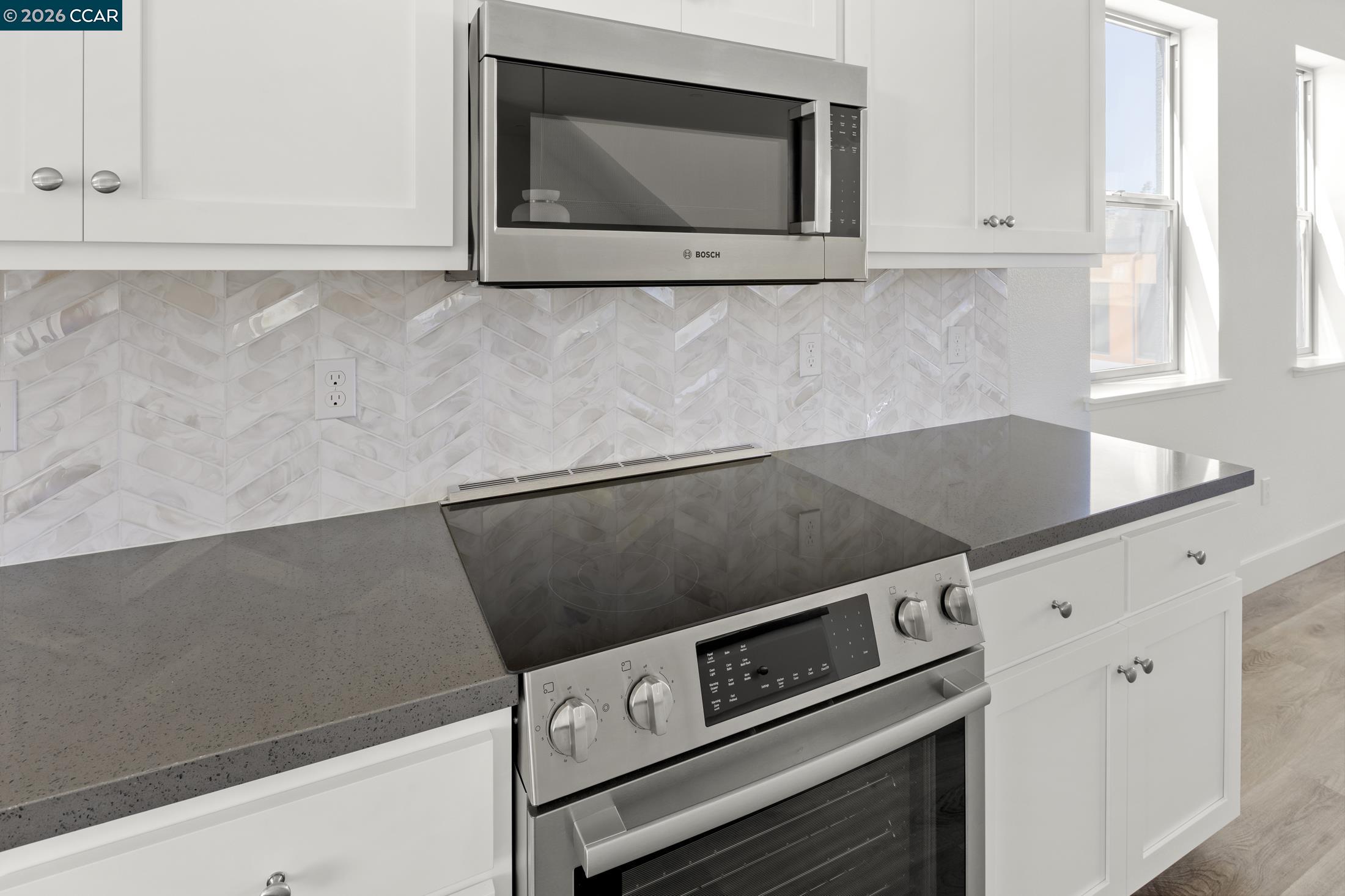 Detail Gallery Image 35 of 44 For 2802 Chattleton Lane, San Pablo,  CA 94806 - 3 Beds | 2/2 Baths