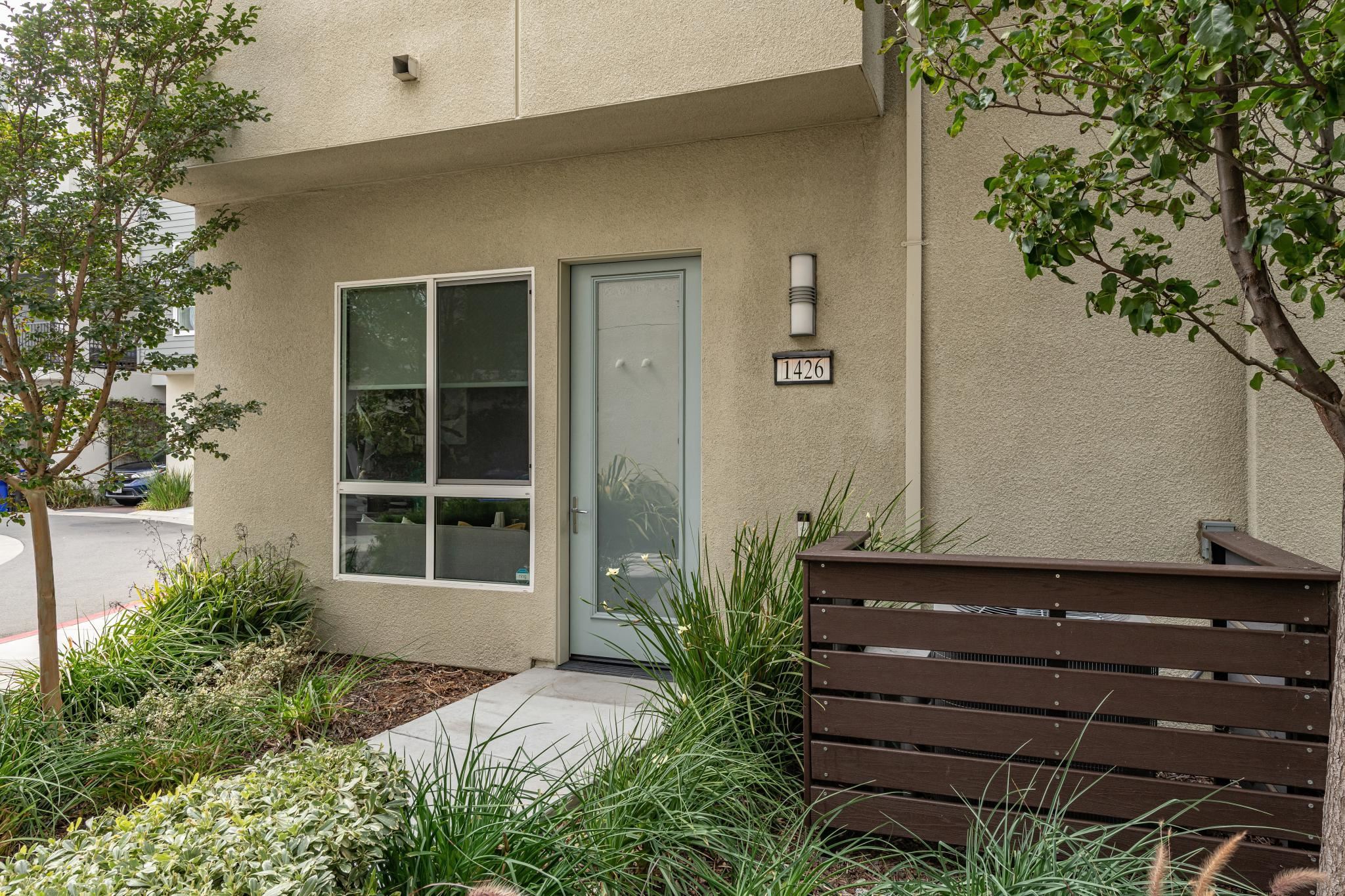 Photo #2: 41121501 Listing: Photo #2