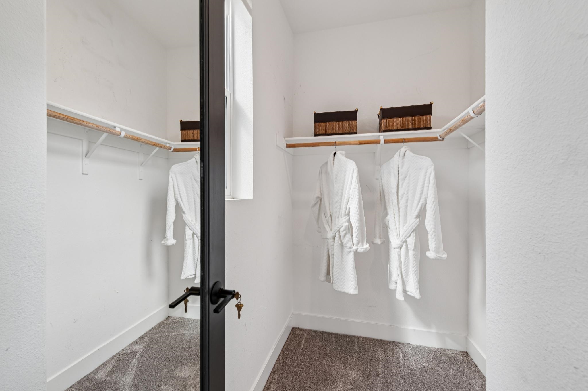 Photo #36: 41121501 Listing: Photo #36