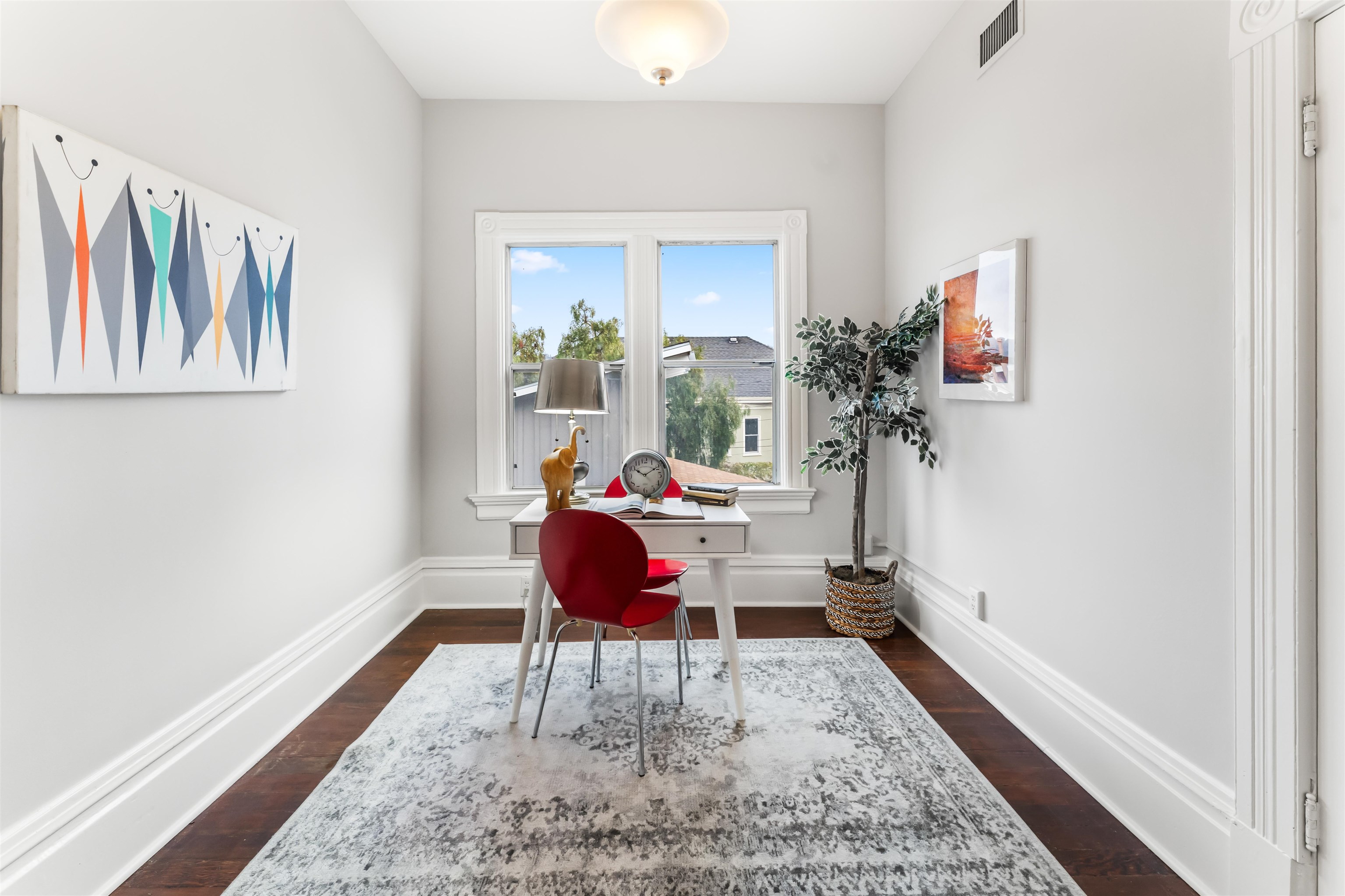 Detail Gallery Image 10 of 23 For 1046 Alcatraz Ave, Oakland,  CA 94608 - – Beds | – Baths