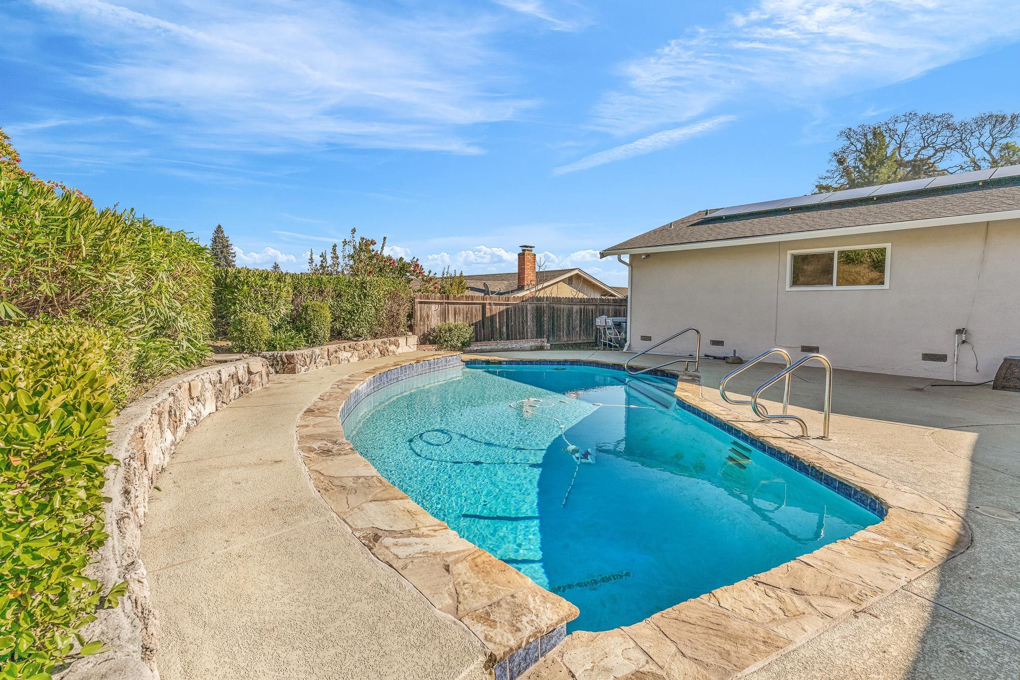 Detail Gallery Image 35 of 44 For 1021 Morello Ave, Martinez,  CA 94553 - 3 Beds | 2 Baths