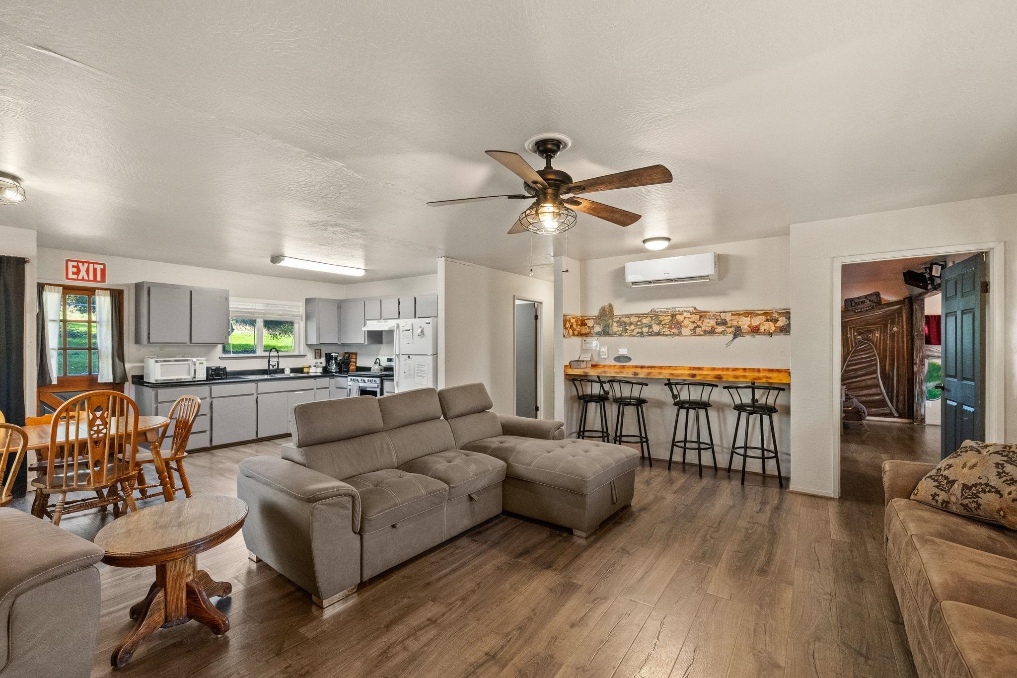 Detail Gallery Image 12 of 34 For 22941 Hudson Road, Columbia,  CA 95310 - 3 Beds | 3 Baths