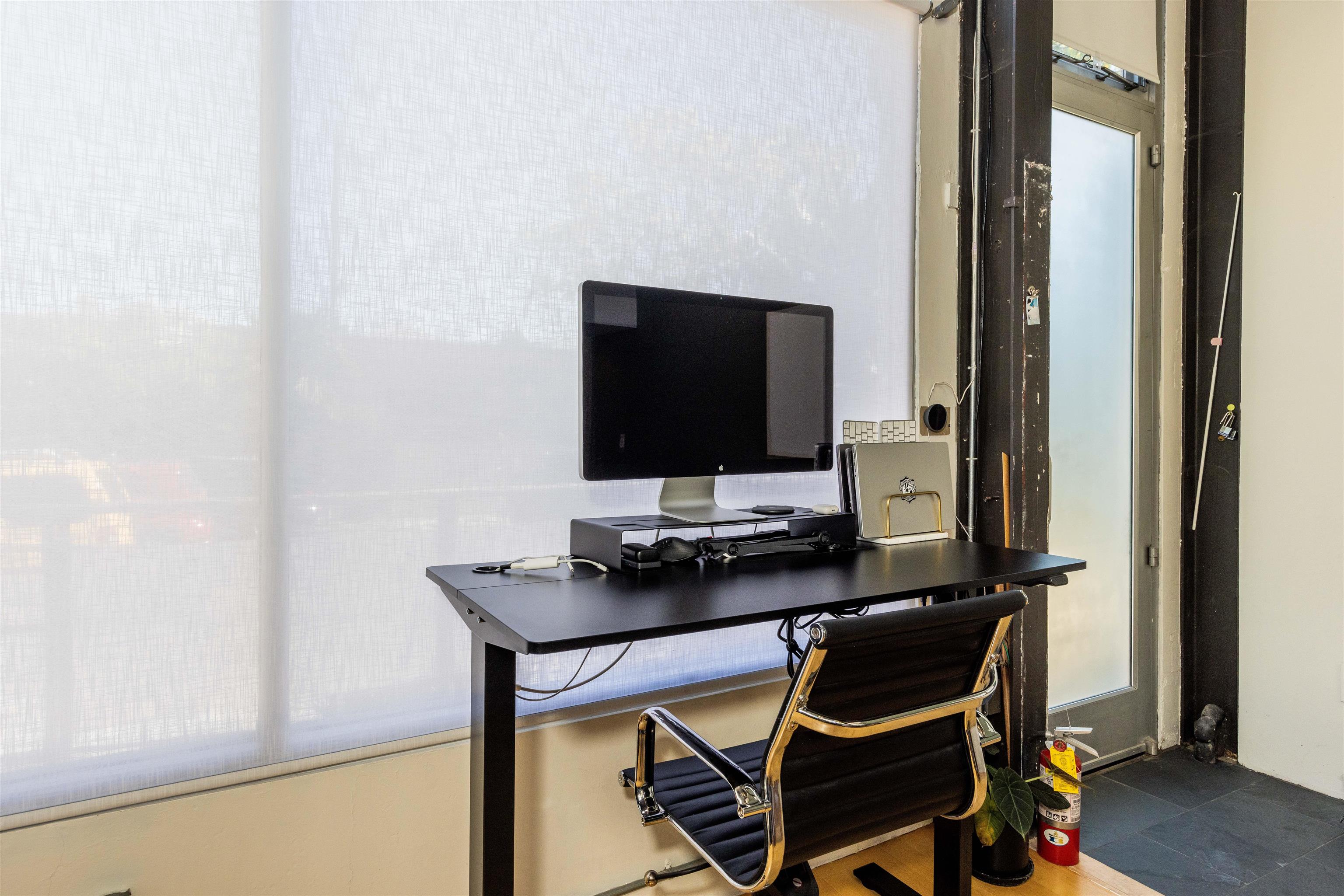 Detail Gallery Image 6 of 14 For 2323 Magnolia St #4,  Oakland,  CA 94607 - 1 Beds | 1/1 Baths