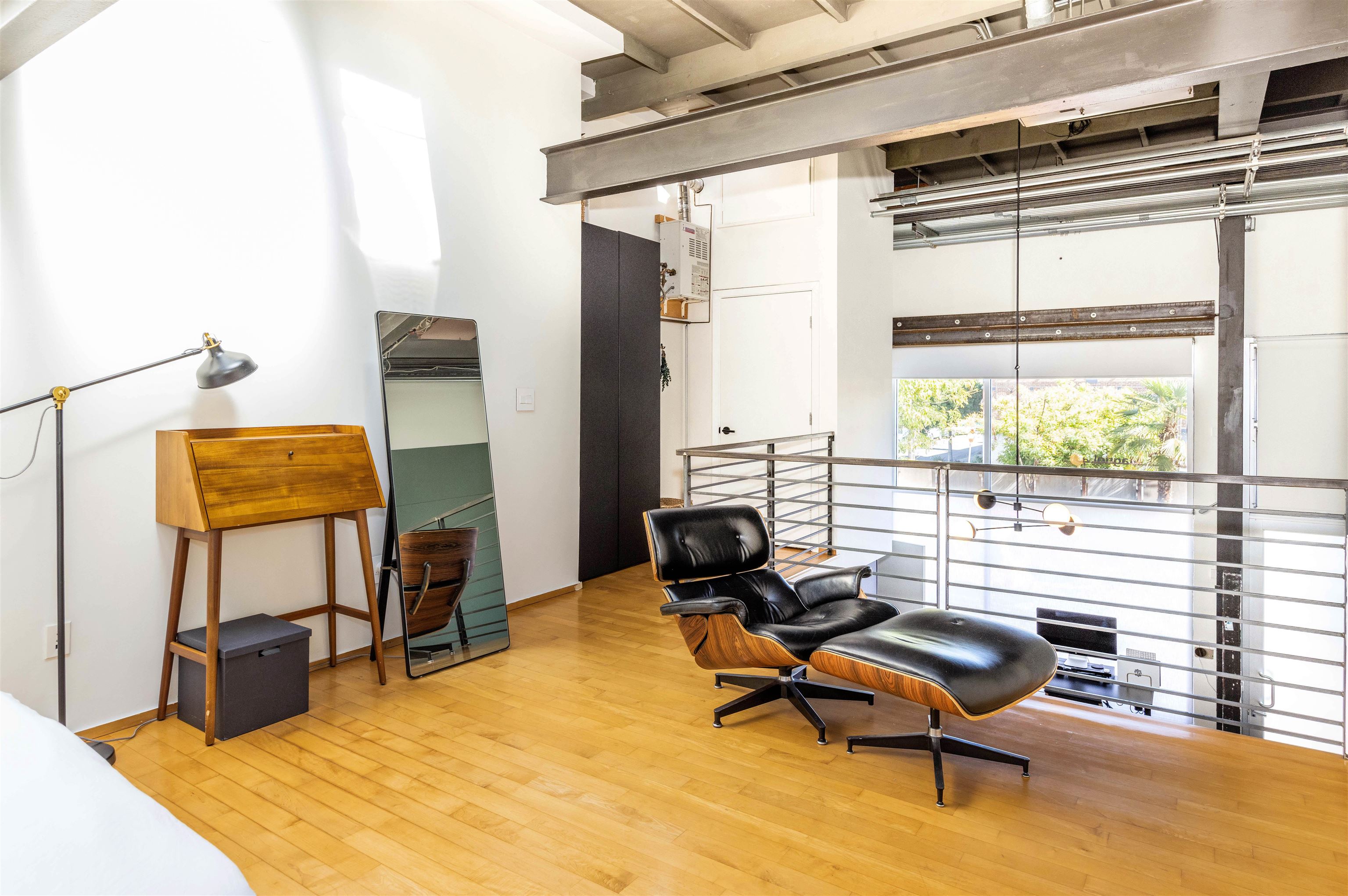 Detail Gallery Image 10 of 14 For 2323 Magnolia St #4,  Oakland,  CA 94607 - 1 Beds | 1/1 Baths