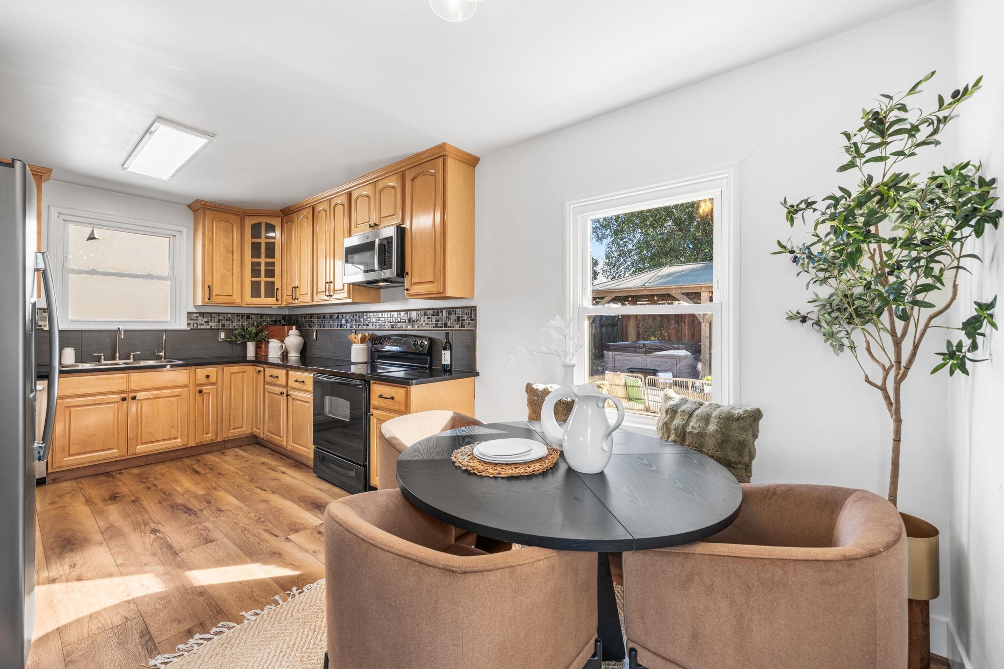 Detail Gallery Image 7 of 52 For 1543 4th St, Livermore,  CA 94550 - 2 Beds | 1 Baths