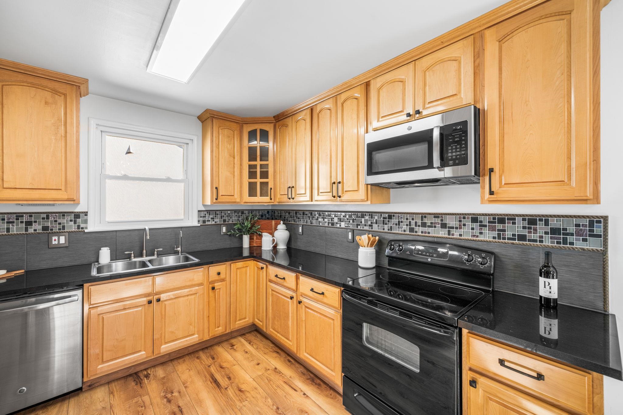 Detail Gallery Image 10 of 52 For 1543 4th St, Livermore,  CA 94550 - 2 Beds | 1 Baths