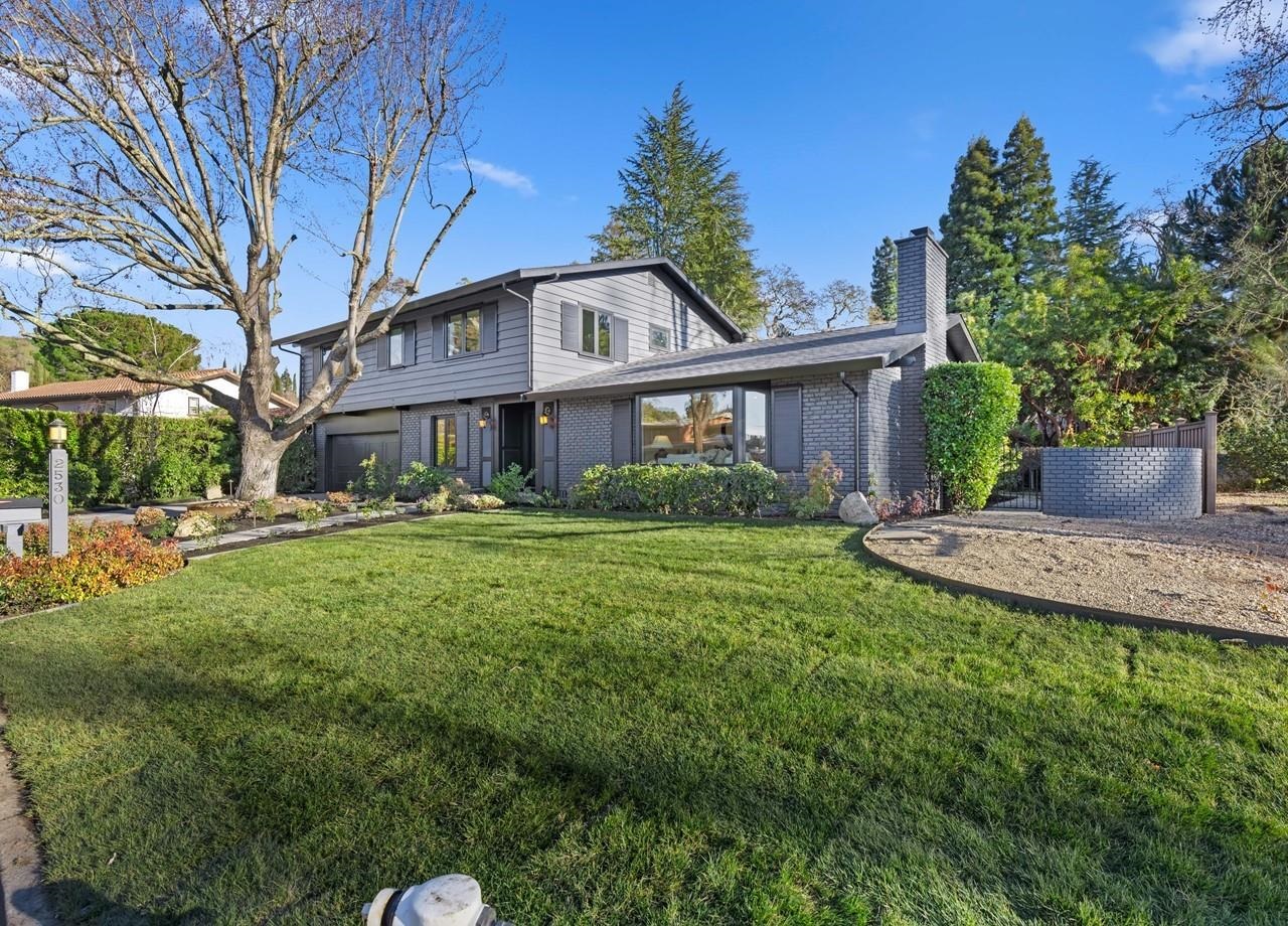 Detail Gallery Image 5 of 60 For 2530 Roundhill Dr, Alamo,  CA 94507 - 5 Beds | 3 Baths