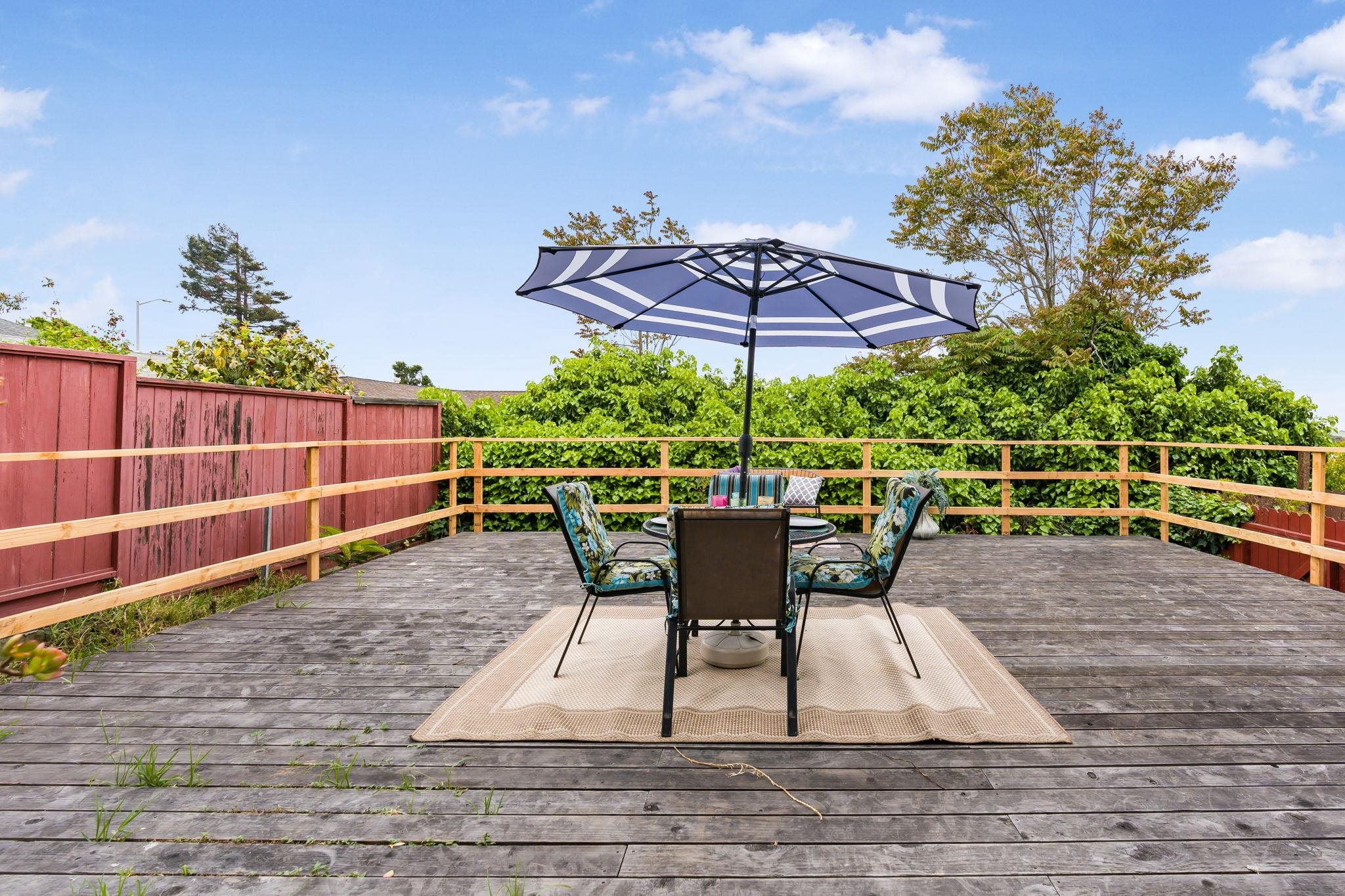 Detail Gallery Image 15 of 30 For 812 Washington Ave, Albany,  CA 94706 - 4 Beds | 2/1 Baths