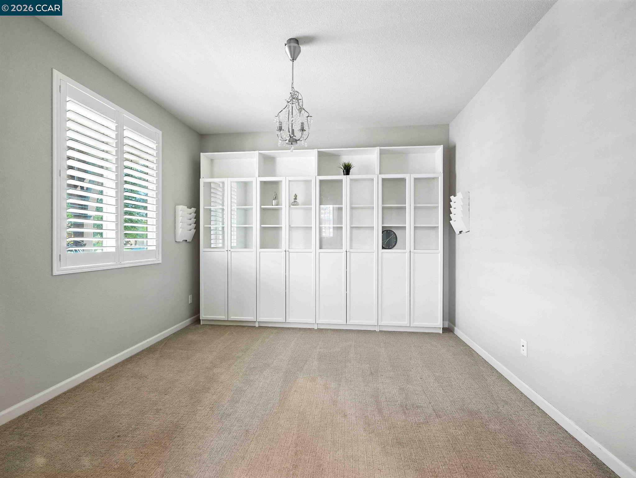 Detail Gallery Image 18 of 51 For 2433 Sanders Ln, Fairfield,  CA 94533 - 4 Beds | 2/1 Baths