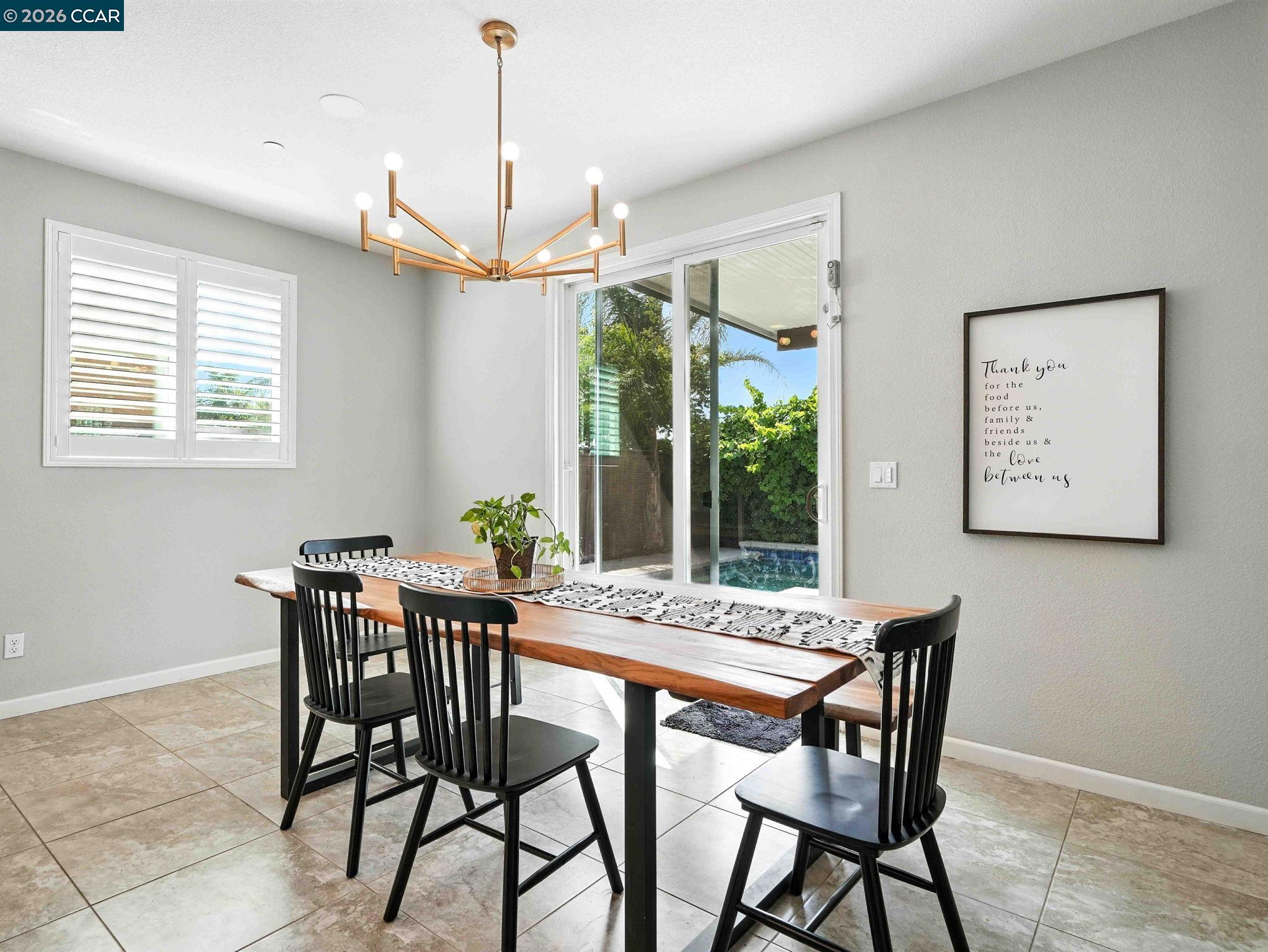 Detail Gallery Image 19 of 51 For 2433 Sanders Ln, Fairfield,  CA 94533 - 4 Beds | 2/1 Baths