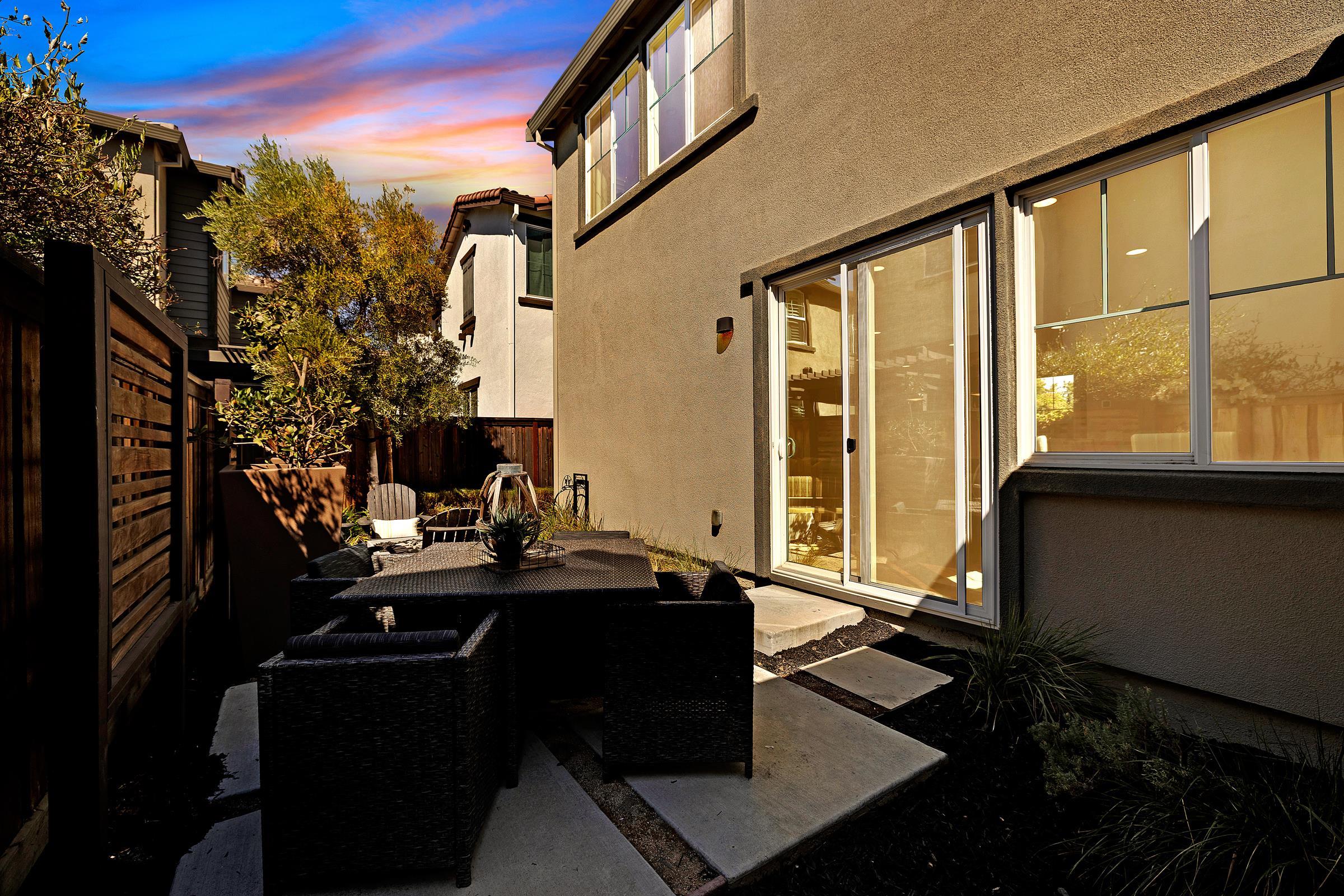 Detail Gallery Image 33 of 38 For 883 Barney Com, Livermore,  CA 94551 - 4 Beds | 3 Baths