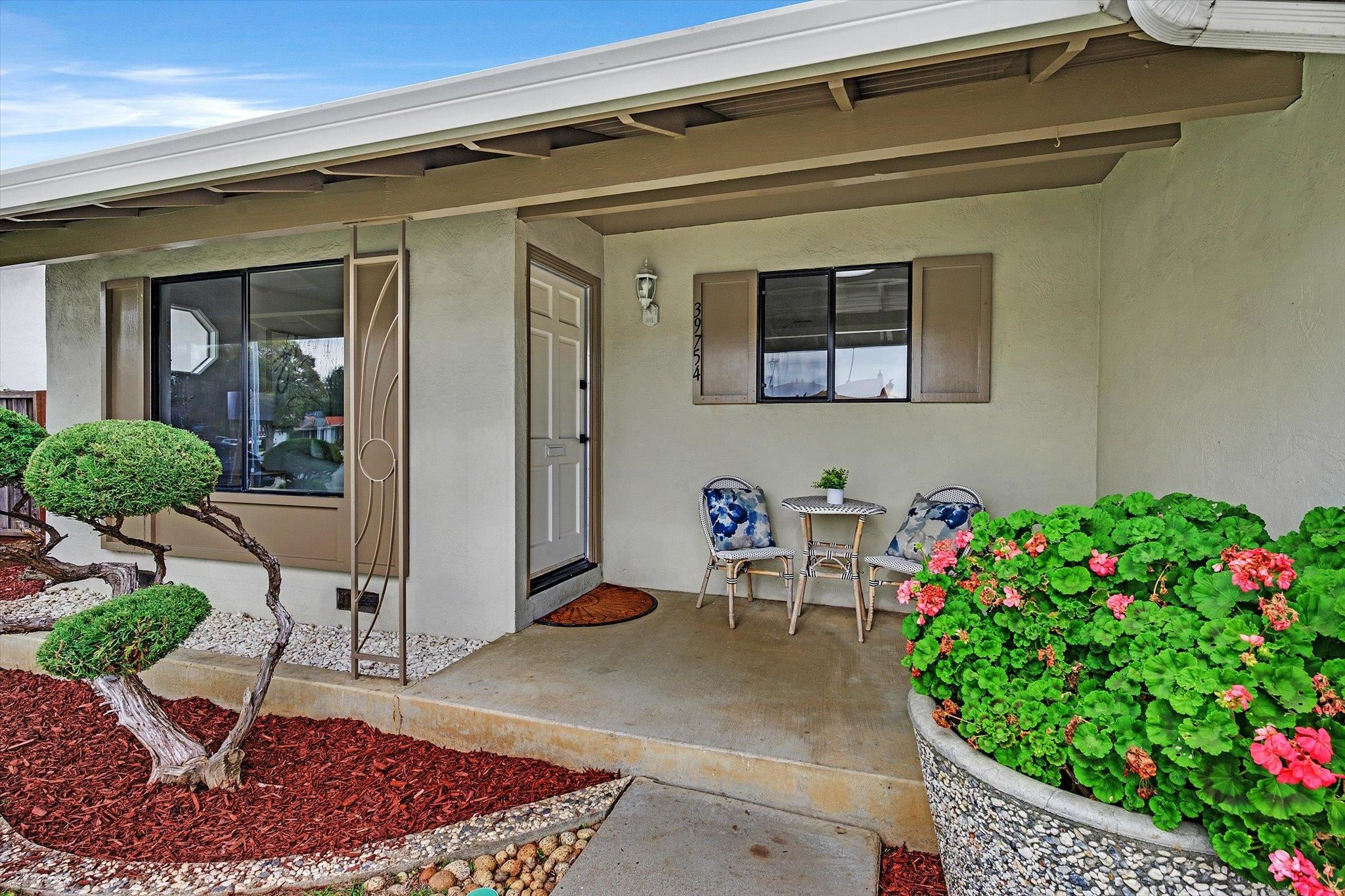 Detail Gallery Image 2 of 30 For 39754 Plumas Way, Fremont,  CA 94538 - 3 Beds | 2 Baths