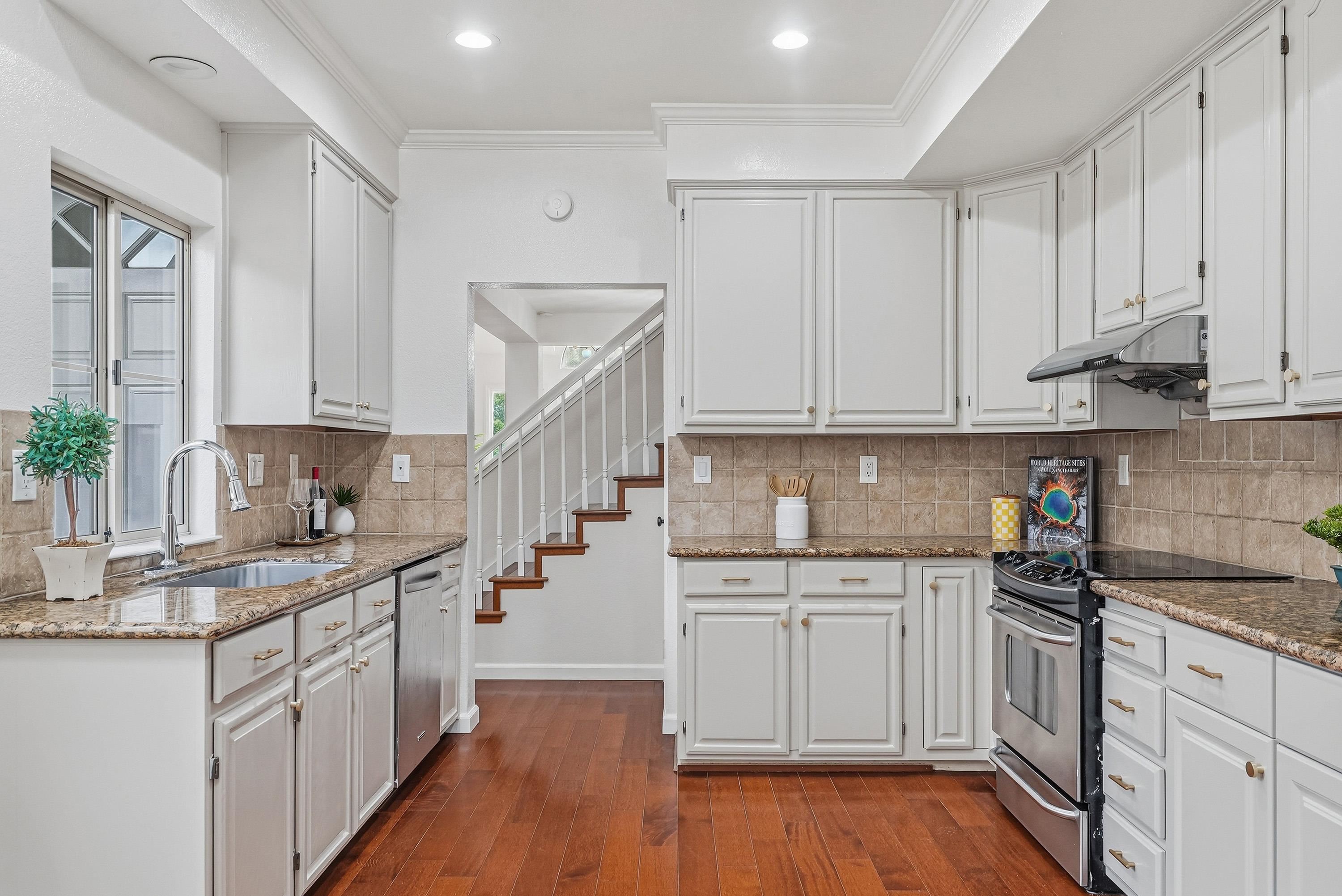 Detail Gallery Image 17 of 56 For 2190 Canyon Lakes Dr, San Ramon,  CA 94582 - 3 Beds | 3 Baths