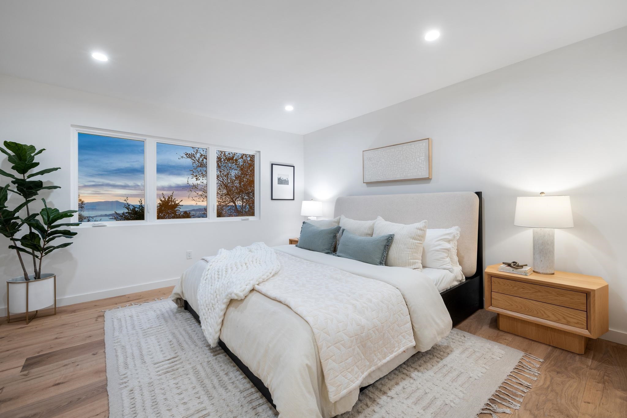 Detail Gallery Image 11 of 49 For 582 Euclid Ave, Berkeley,  CA 94708 - 3 Beds | 2/1 Baths